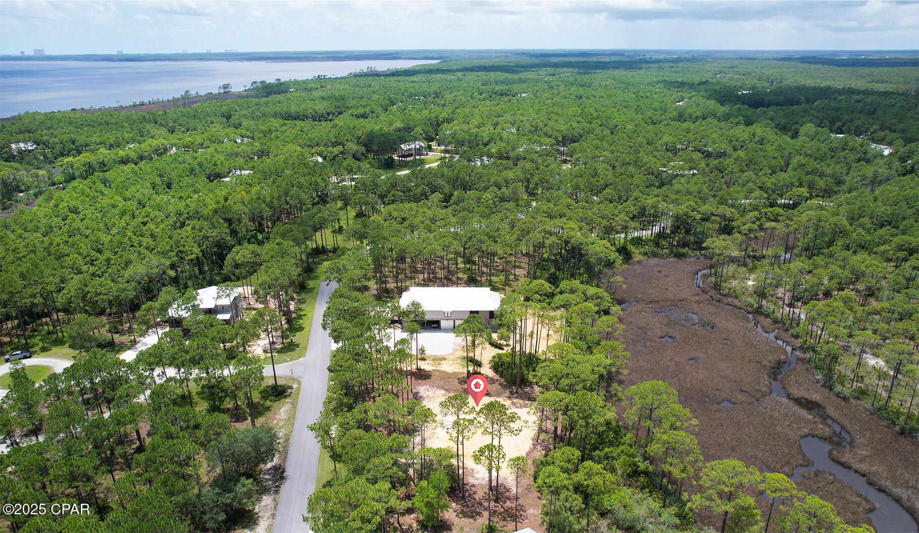 Listing photo id 4 for 6332 River House Drive