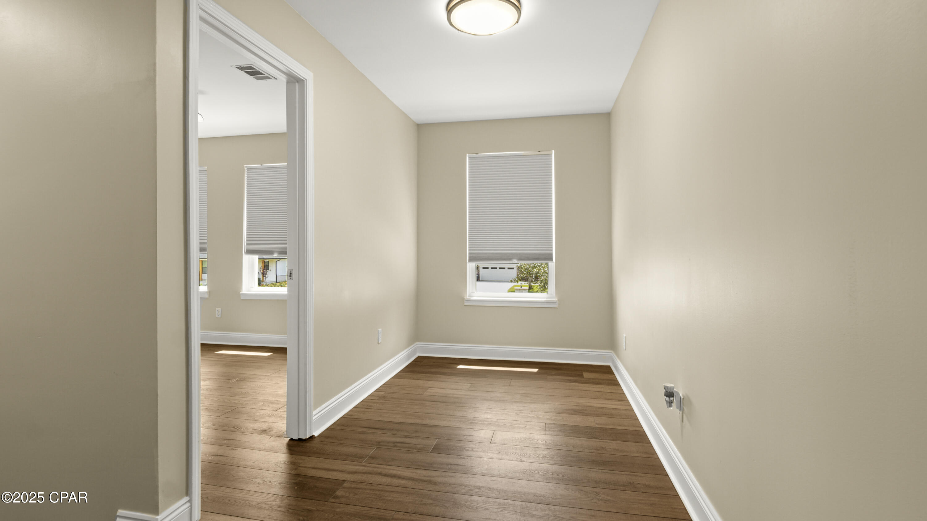 Image 27 For 2435 Amhurst Street