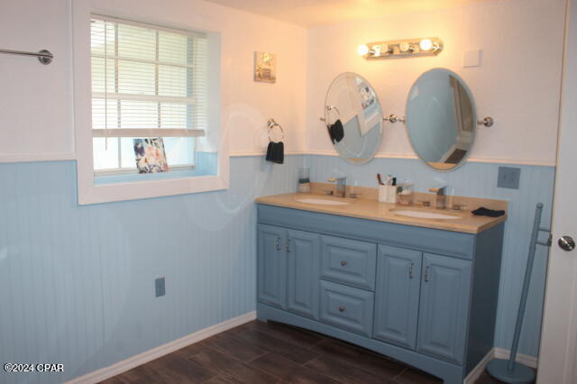 Image 40 For 4583 Dickson Road