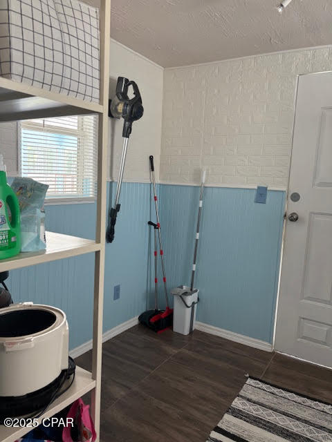 Image 46 For 4583 Dickson Road