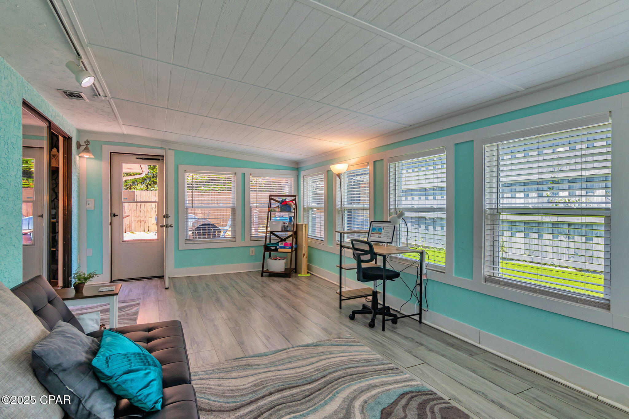 Image 26 For 118 Lakeside Circle