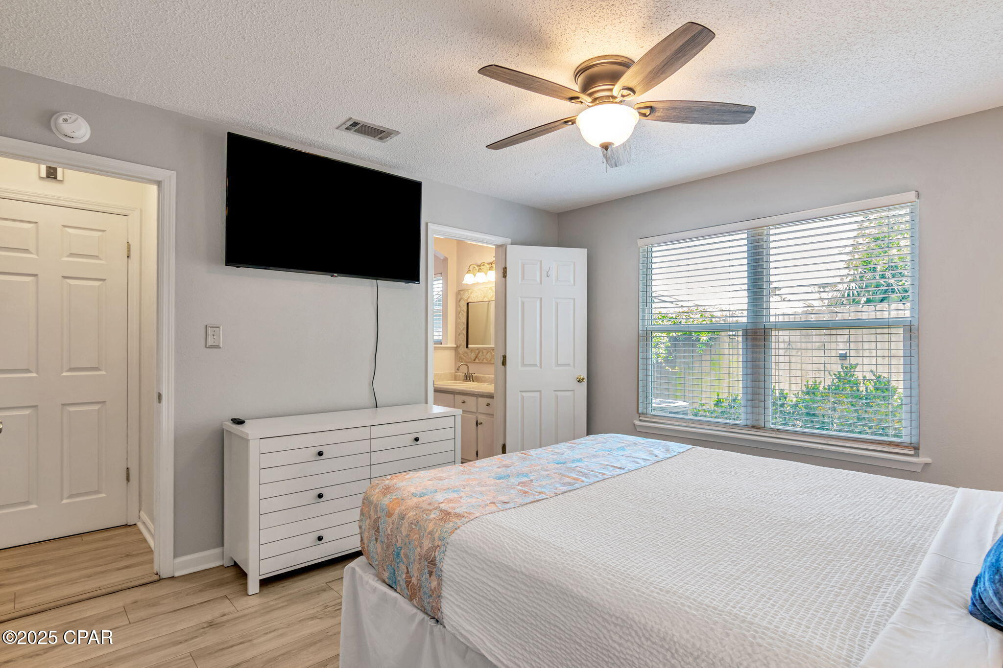 Image 38 For 118 Lakeside Circle