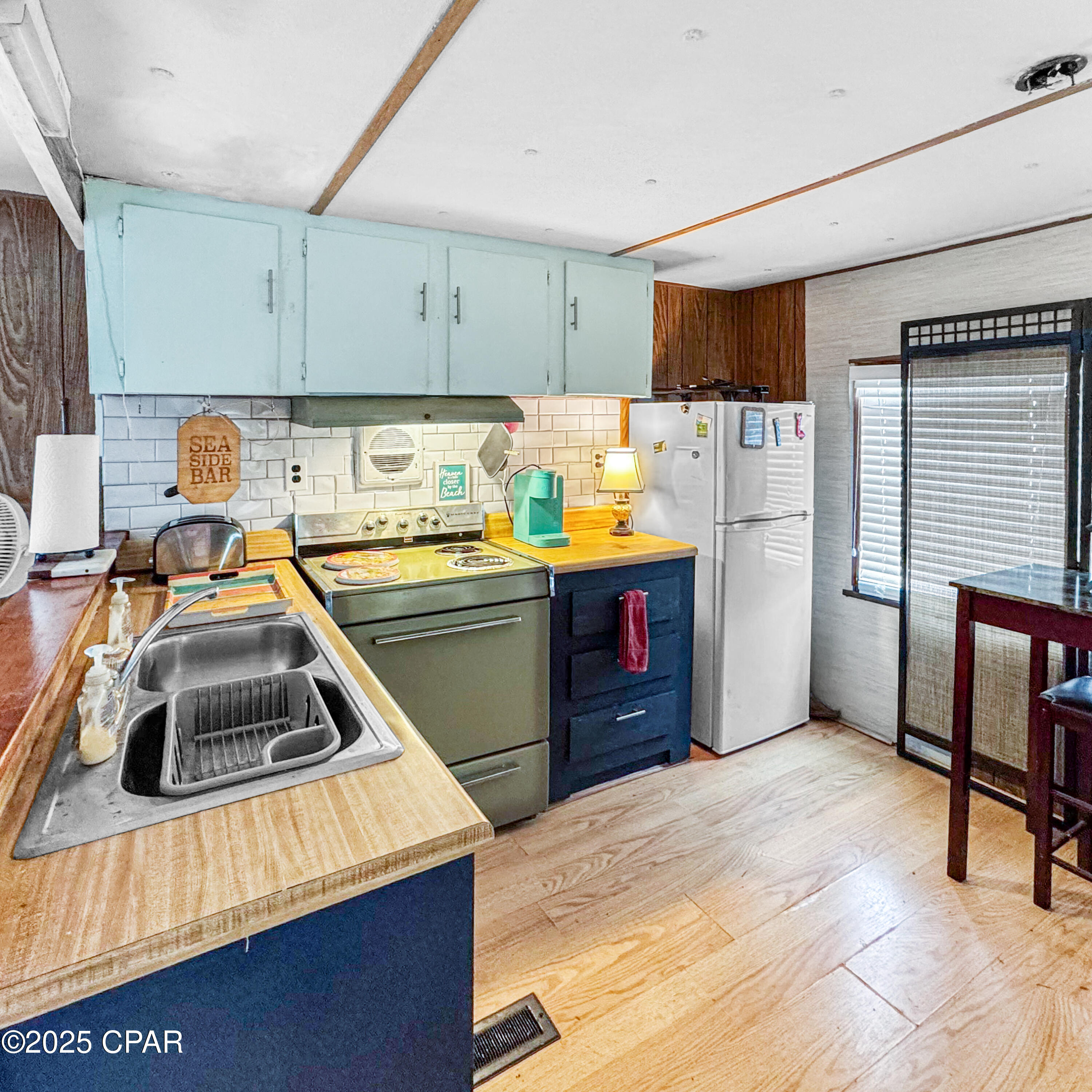 Image 7 For 225 Laguna Street