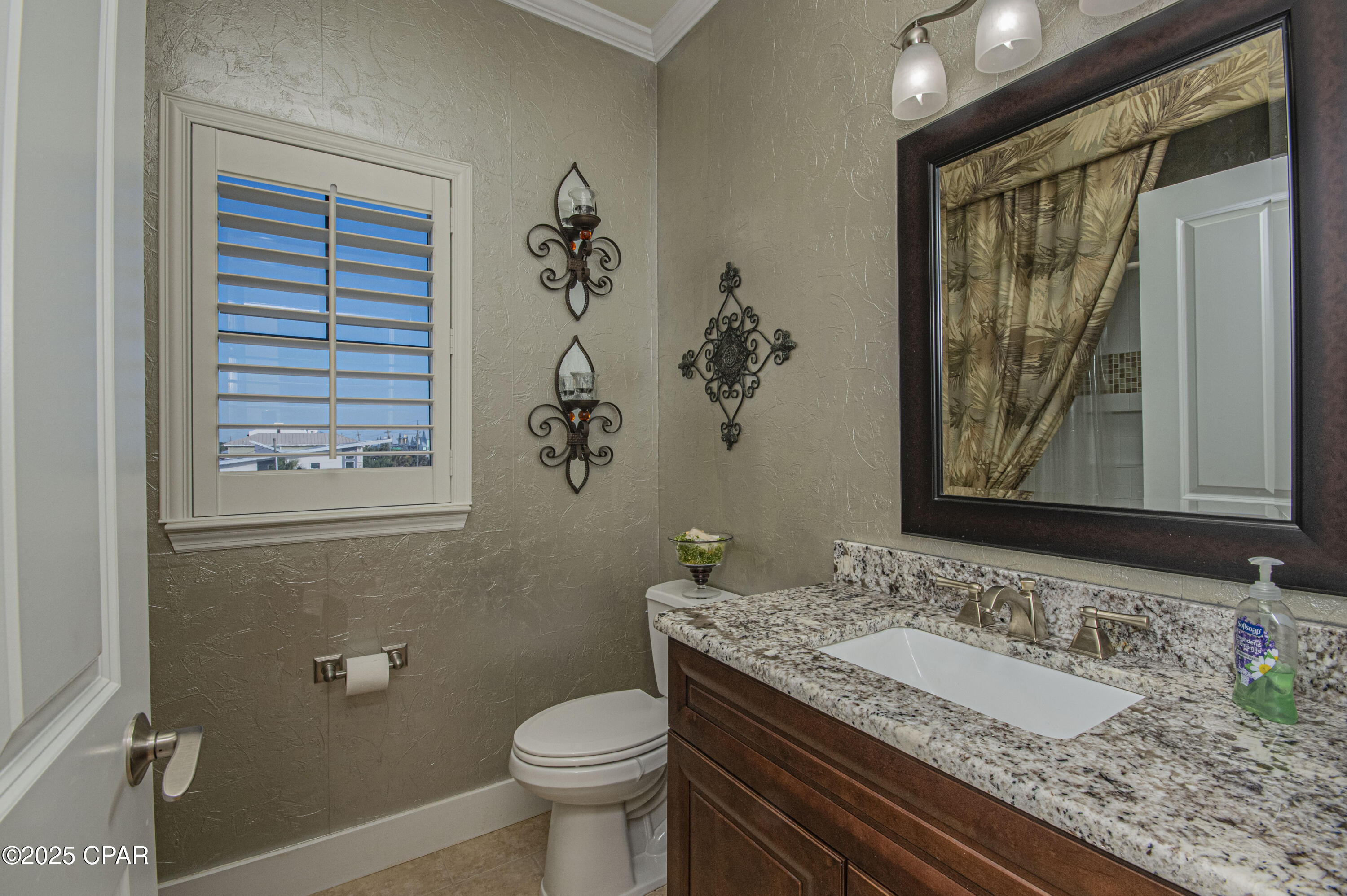 Image 36 For 13906 Front Beach Road A