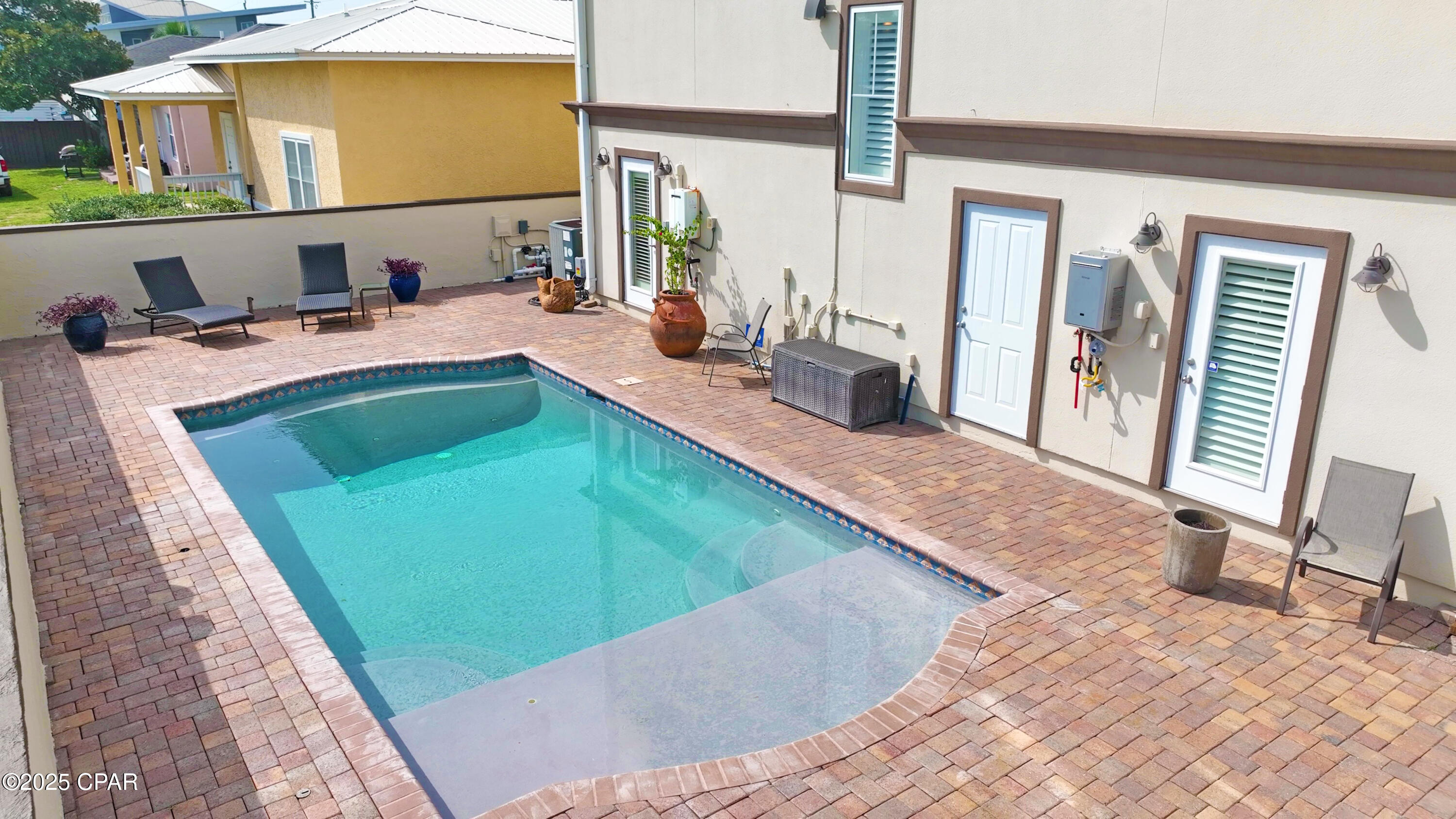 Image 9 For 13906 Front Beach Road A