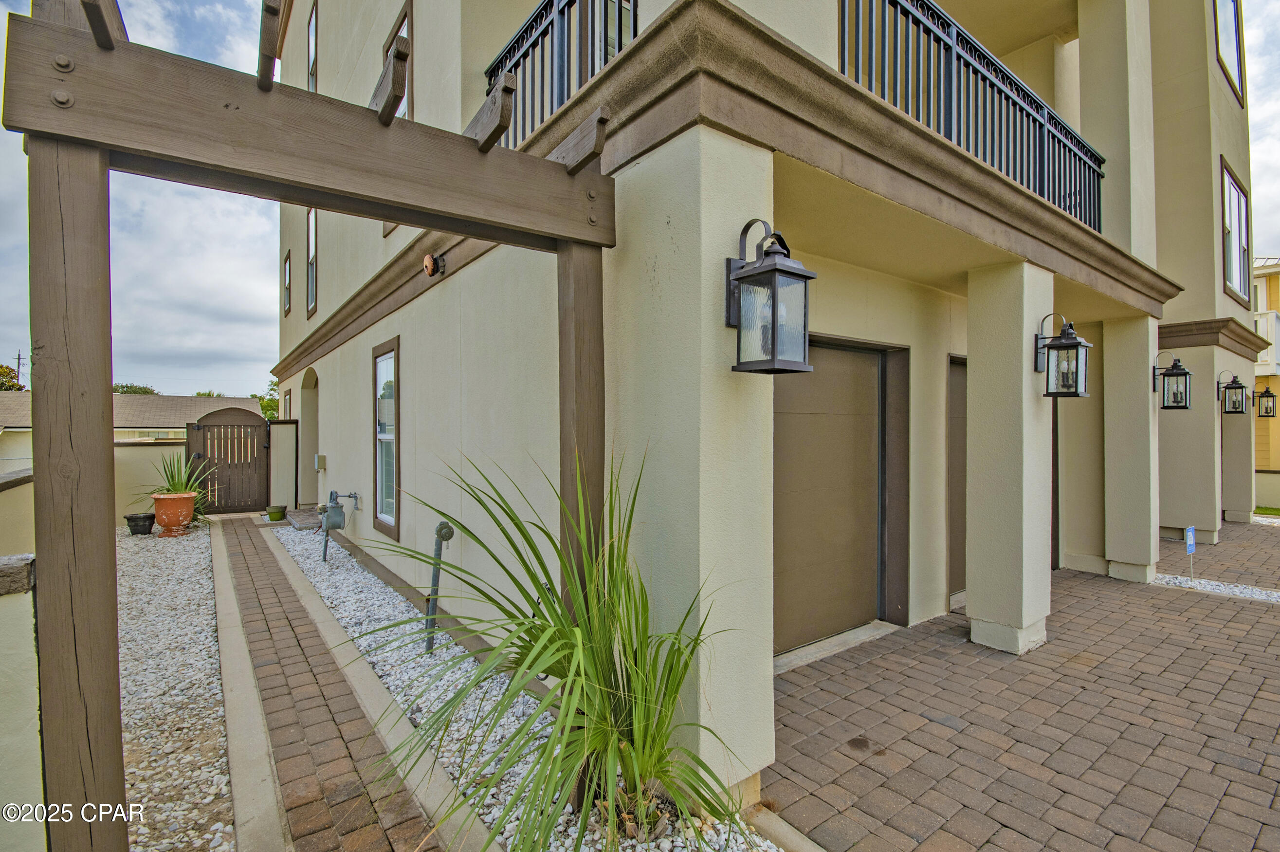 Image 17 For 13906 Front Beach Road B