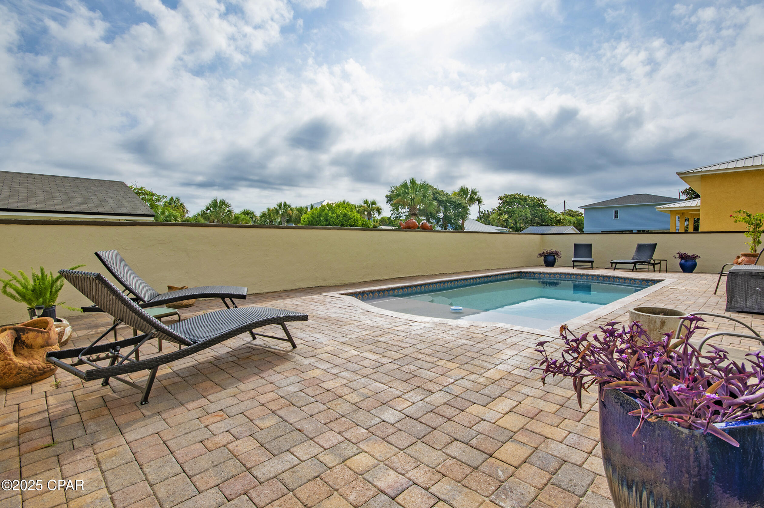 Image 19 For 13906 Front Beach Road B