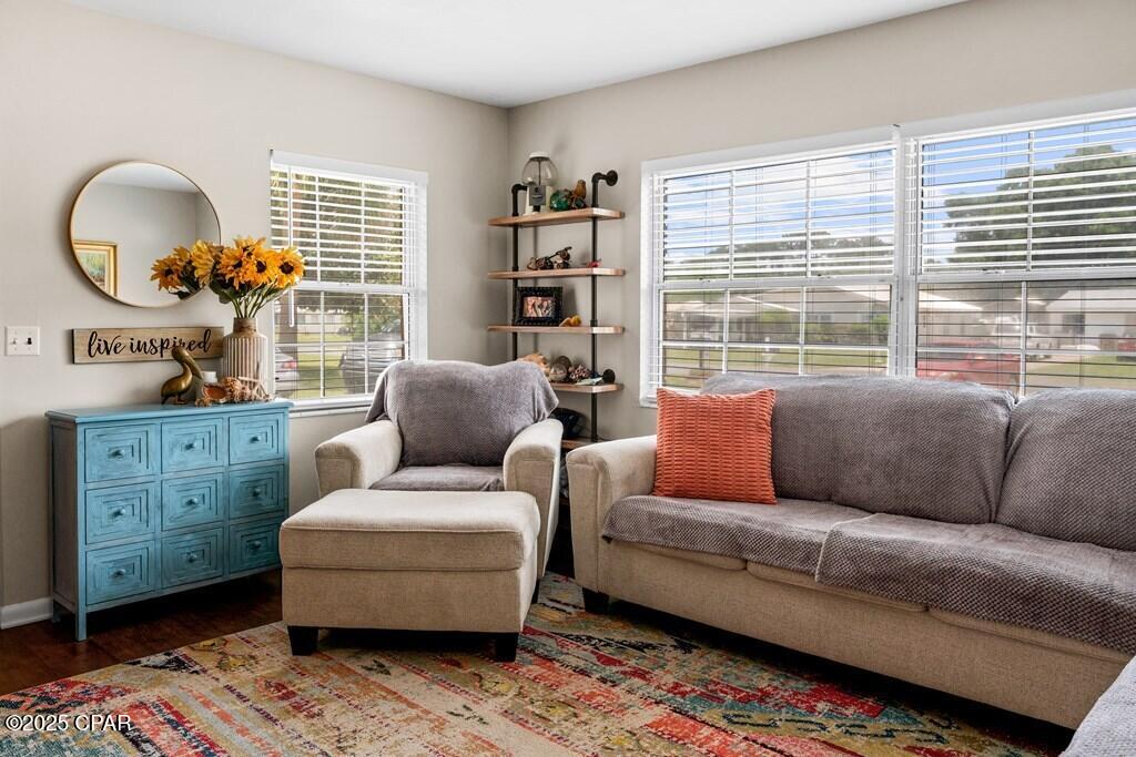 Image 10 For 1802 Garrison Avenue