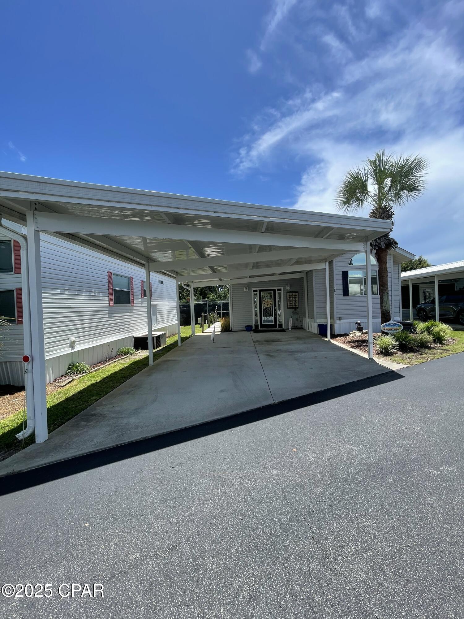 Image 2 For 1219 Thomas  203