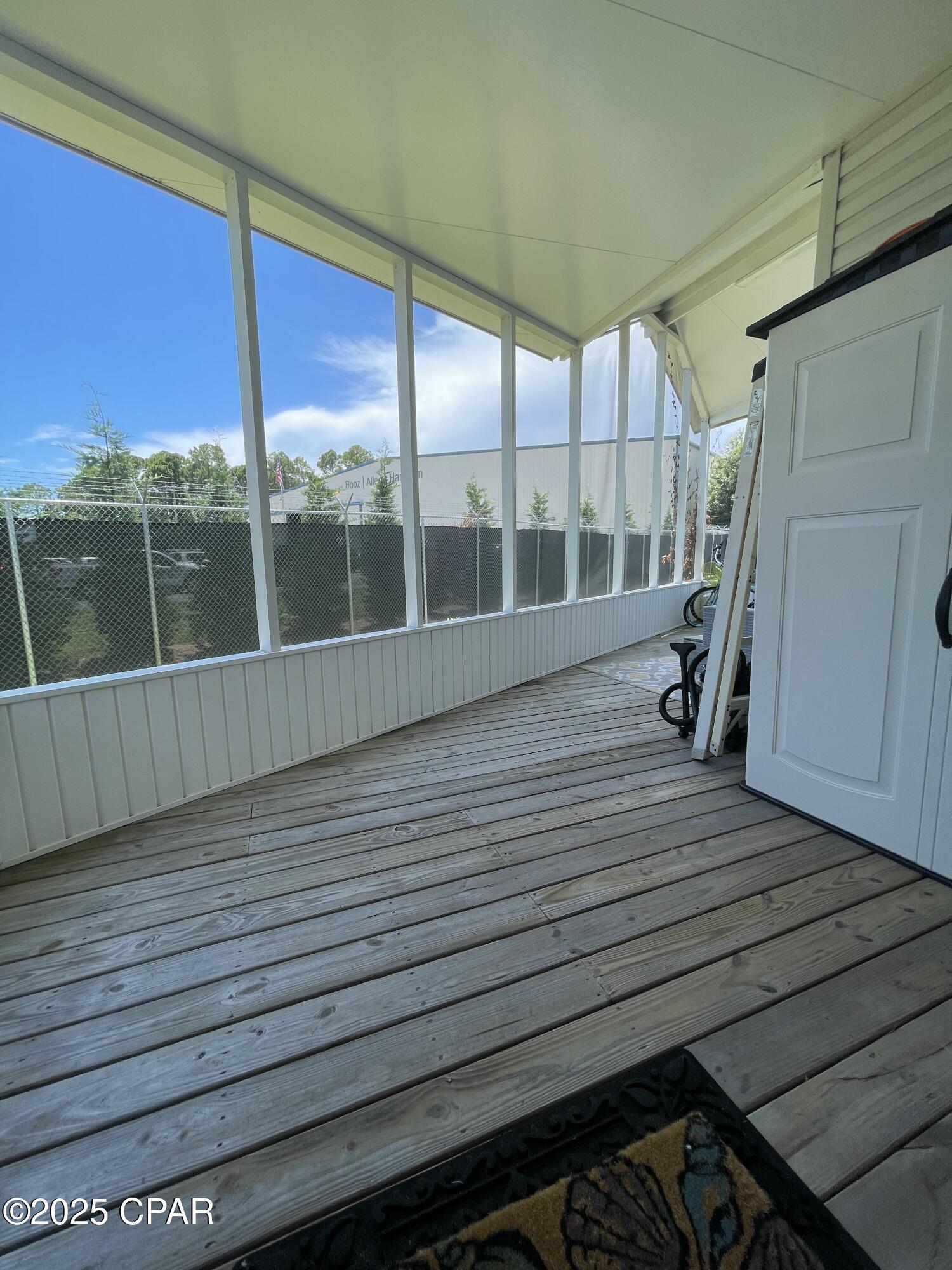 Image 25 For 1219 Thomas  203