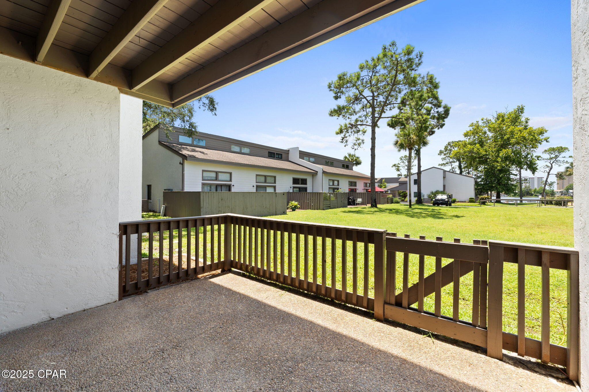 Image 24 For 6901 Lagoon Dr.  33