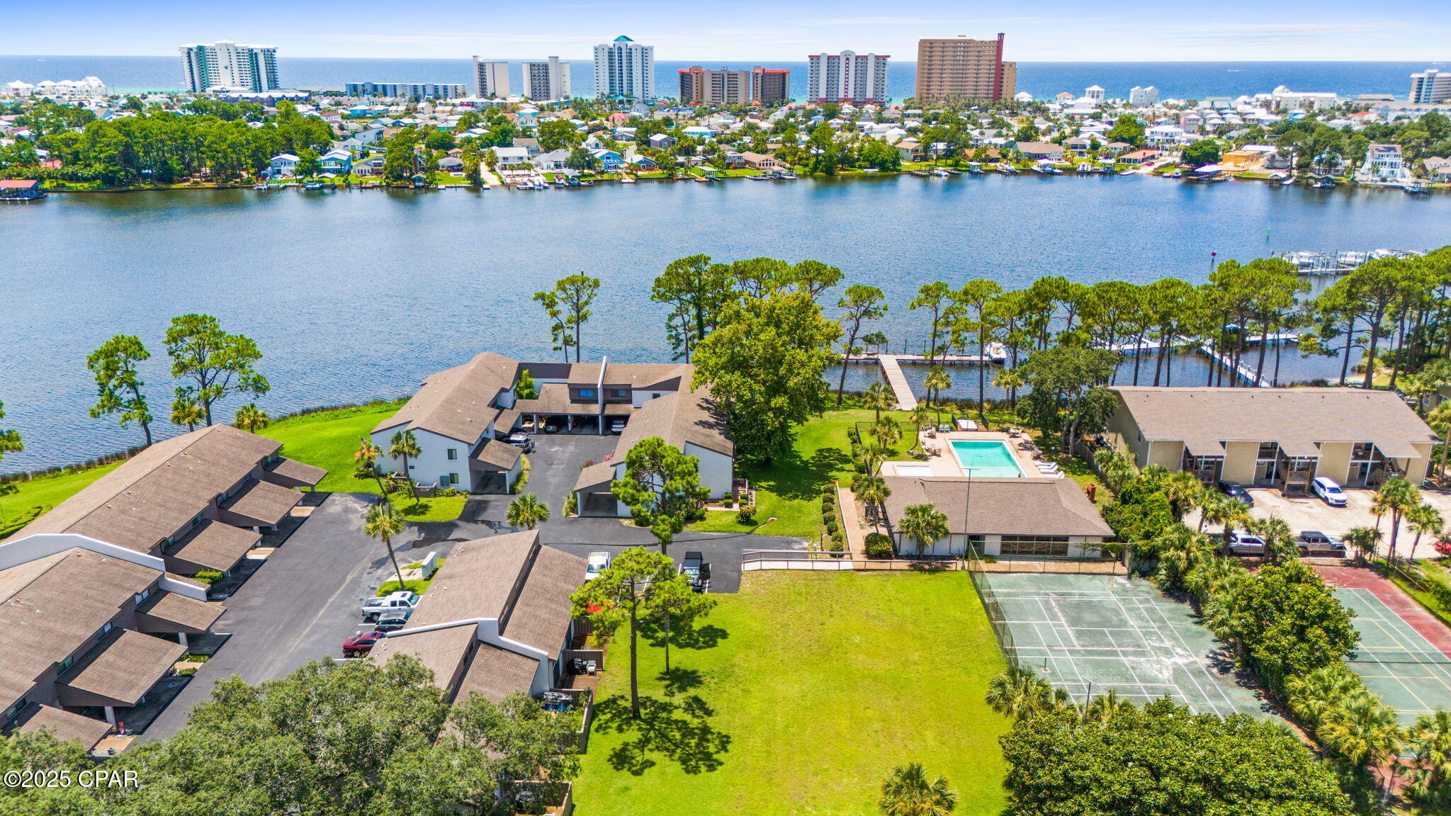 Image 32 For 6901 Lagoon Dr.  33