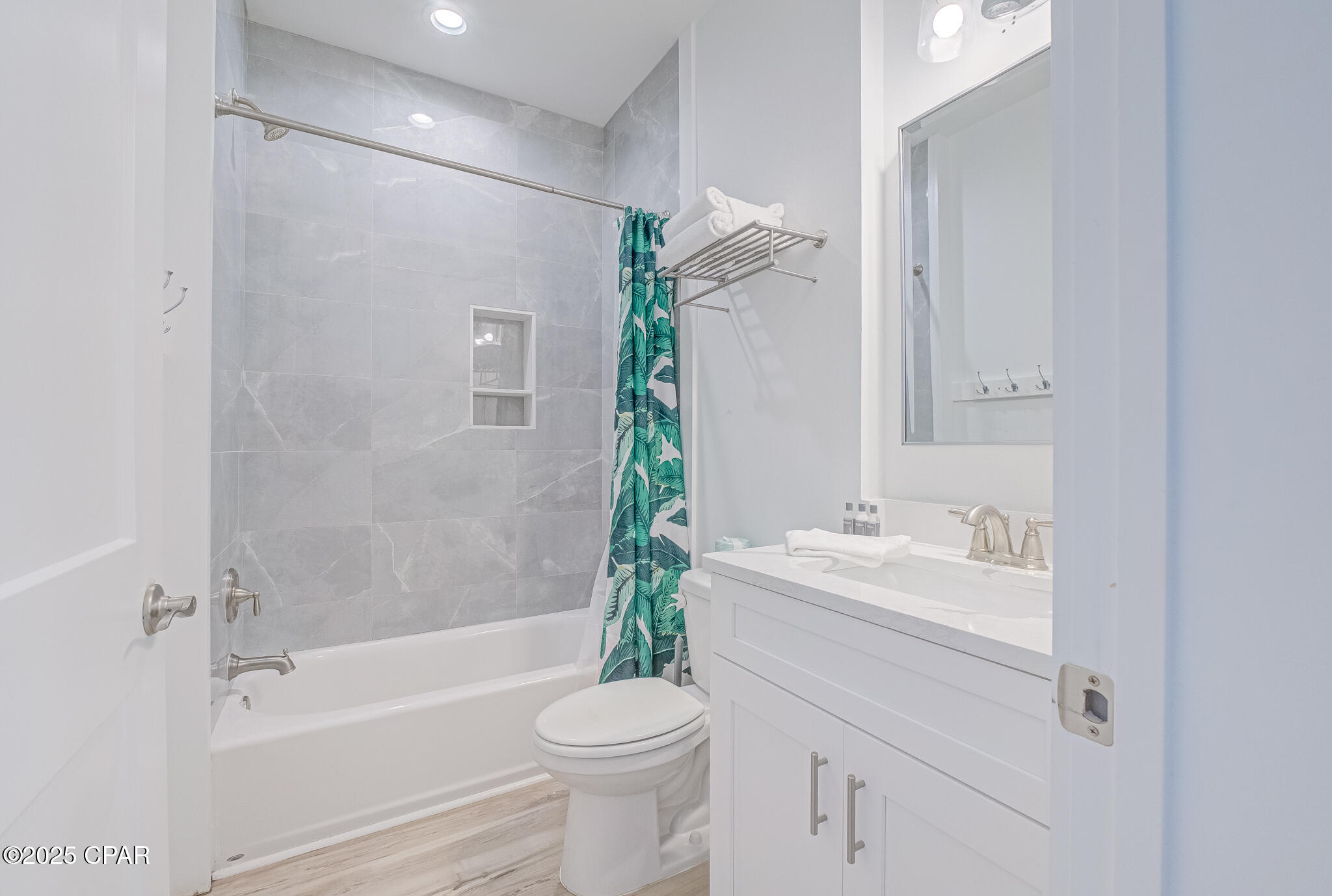 Image 43 For 510 Lyndell Lane