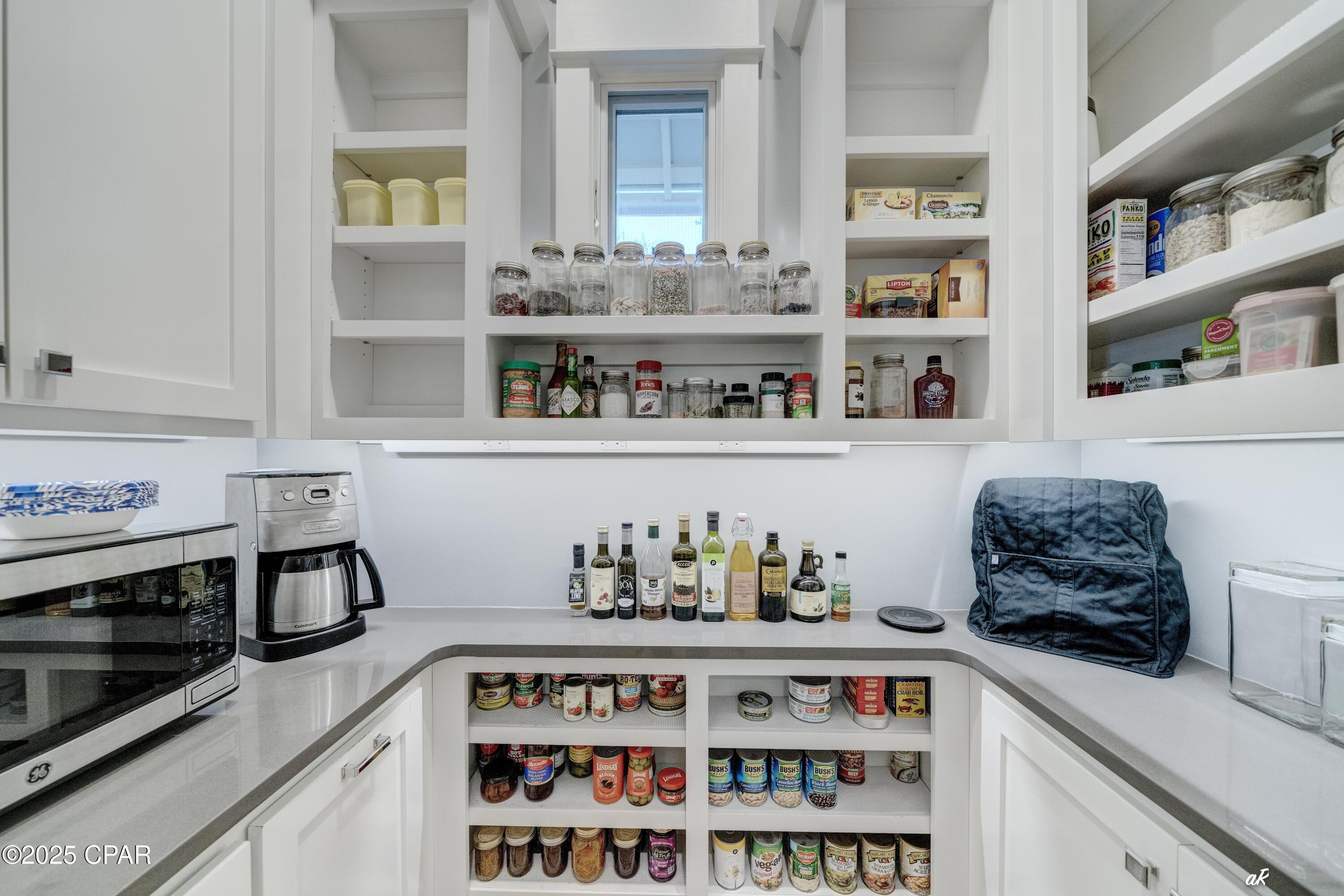 Listing photo id 12 for 209 Dunecrest Lane