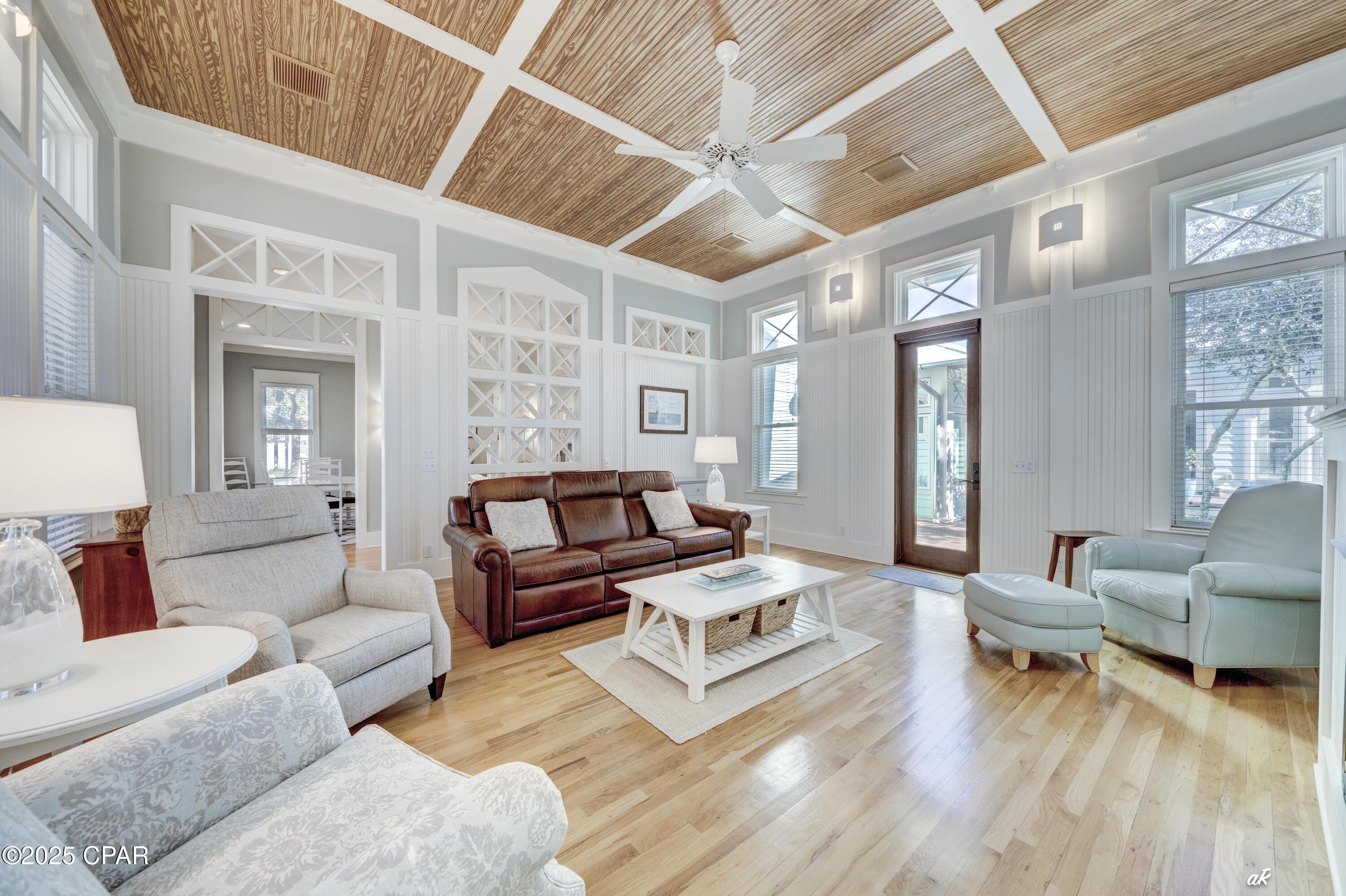 Listing photo id 18 for 209 Dunecrest Lane