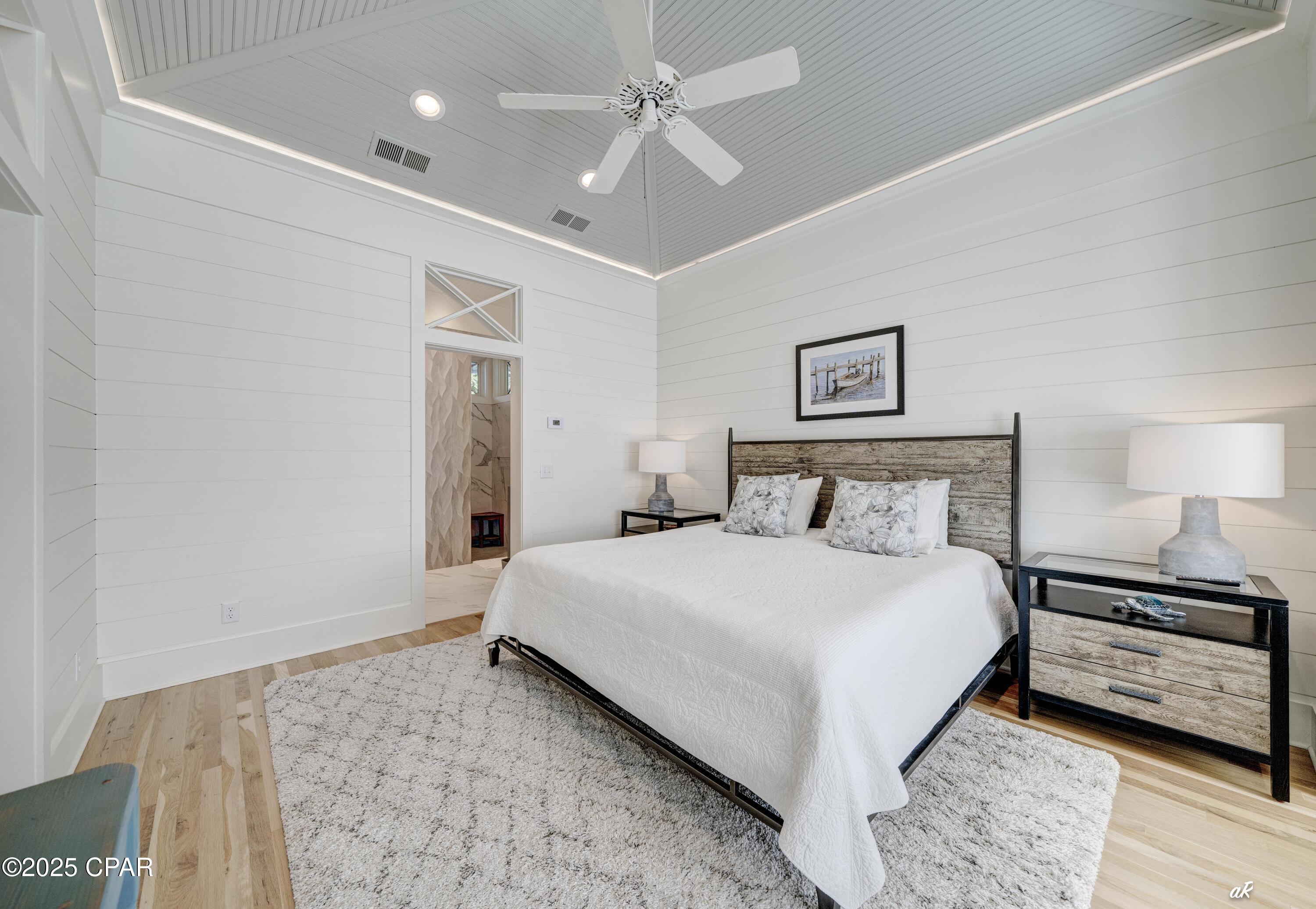 Listing photo id 26 for 209 Dunecrest Lane