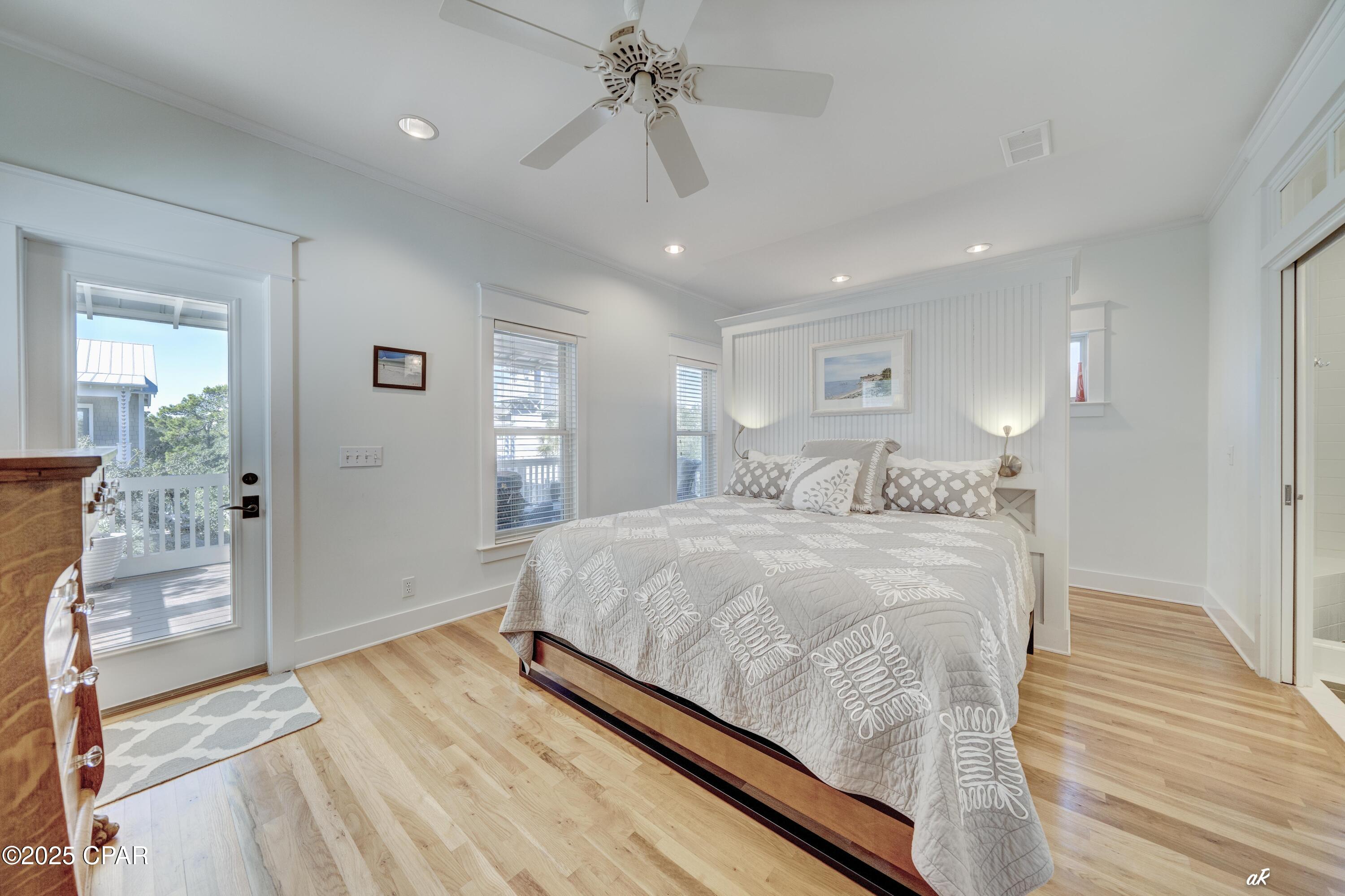 Listing photo id 34 for 209 Dunecrest Lane