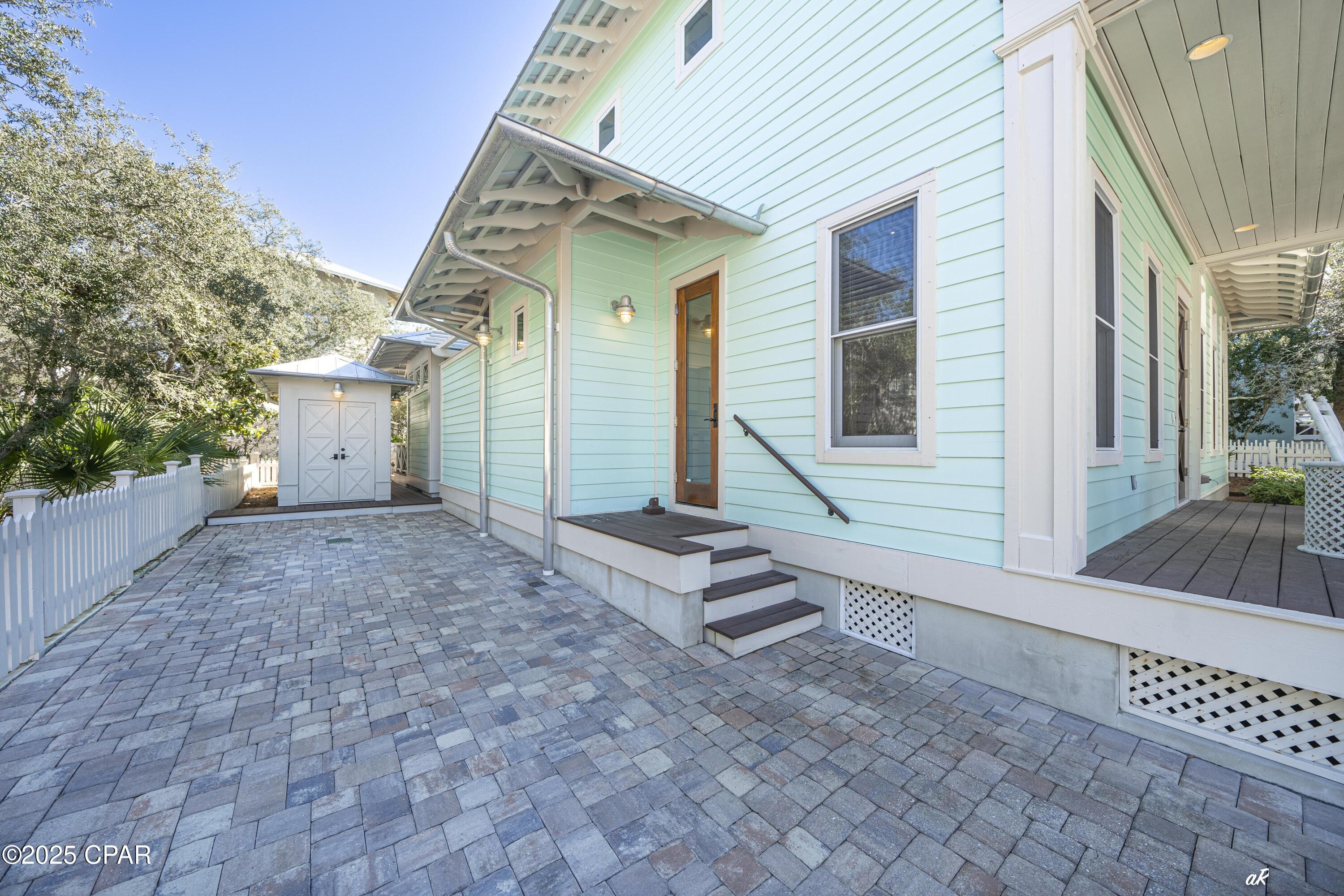 Image 4 For 209 Dunecrest Lane