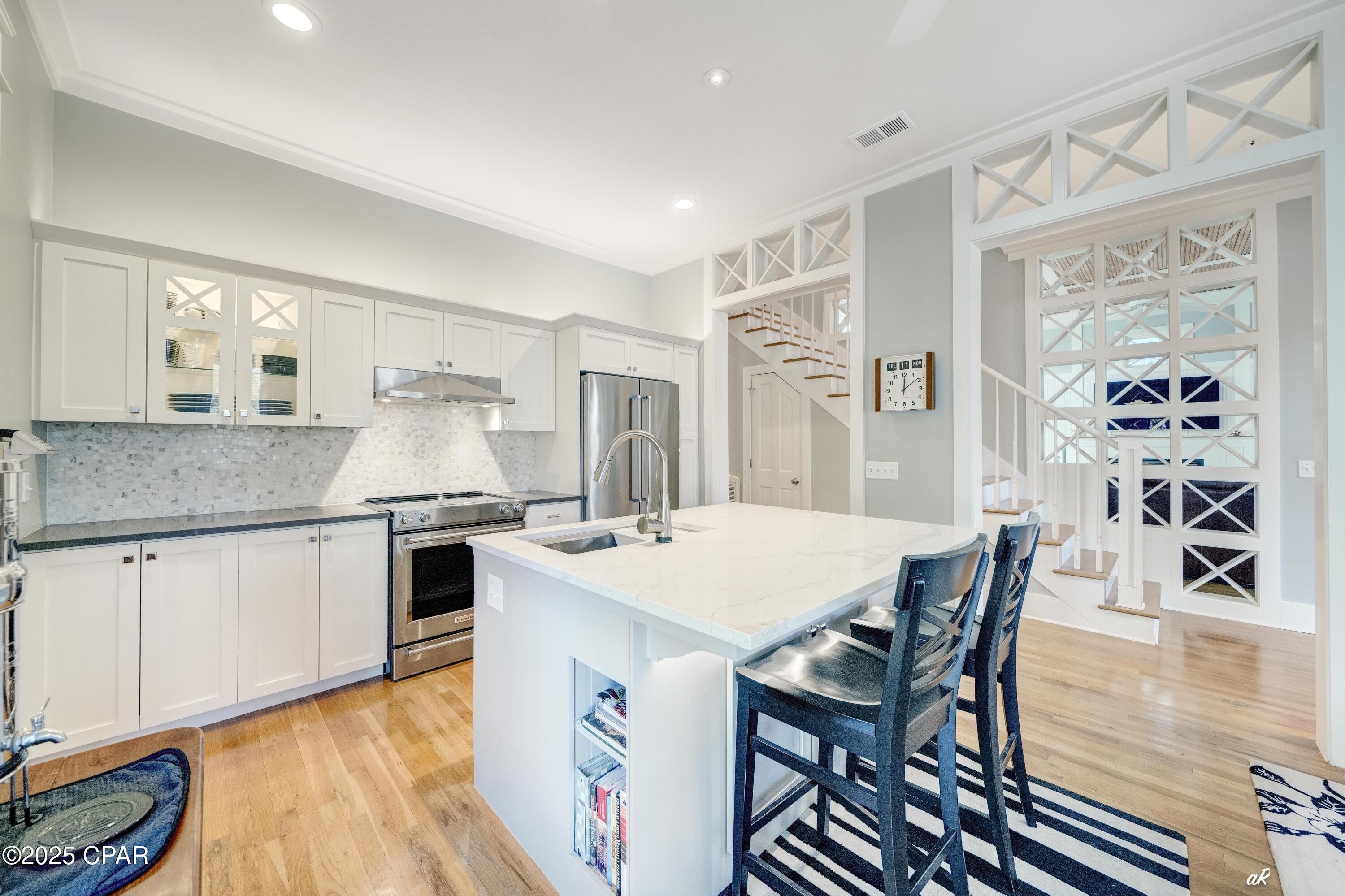 Image 9 For 209 Dunecrest Lane