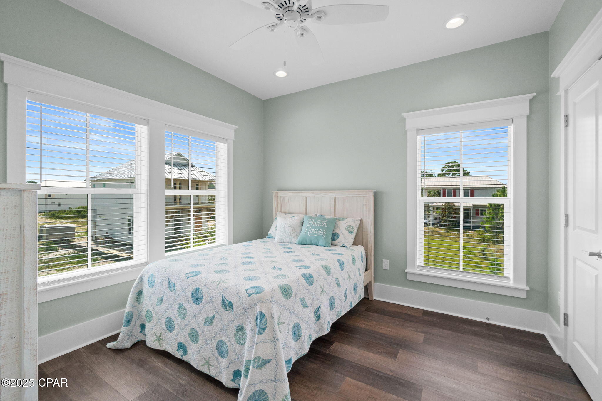 Image 18 For 225 Cord Grass Way