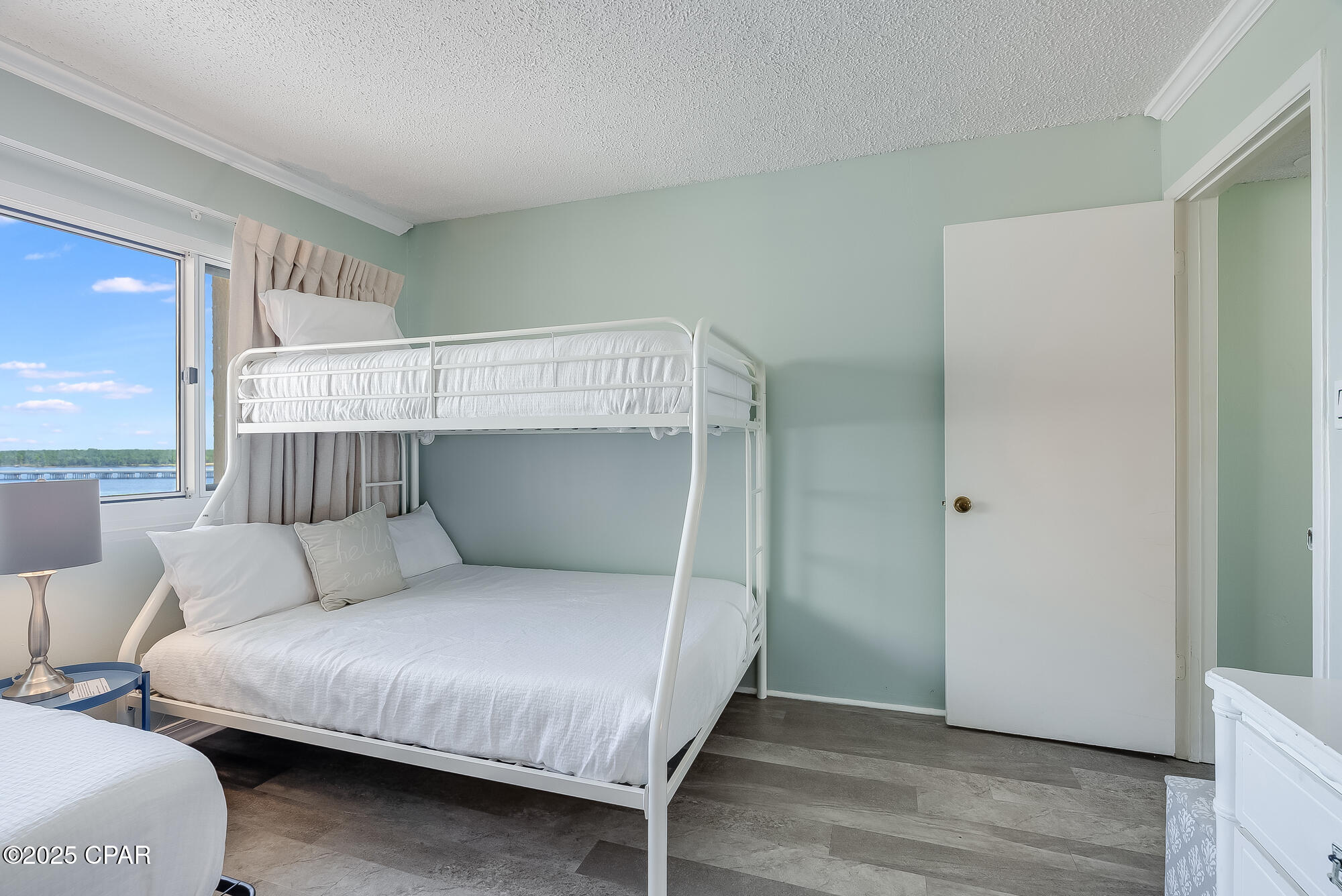 Listing photo id 17 for 23223 Front Beach Road 702