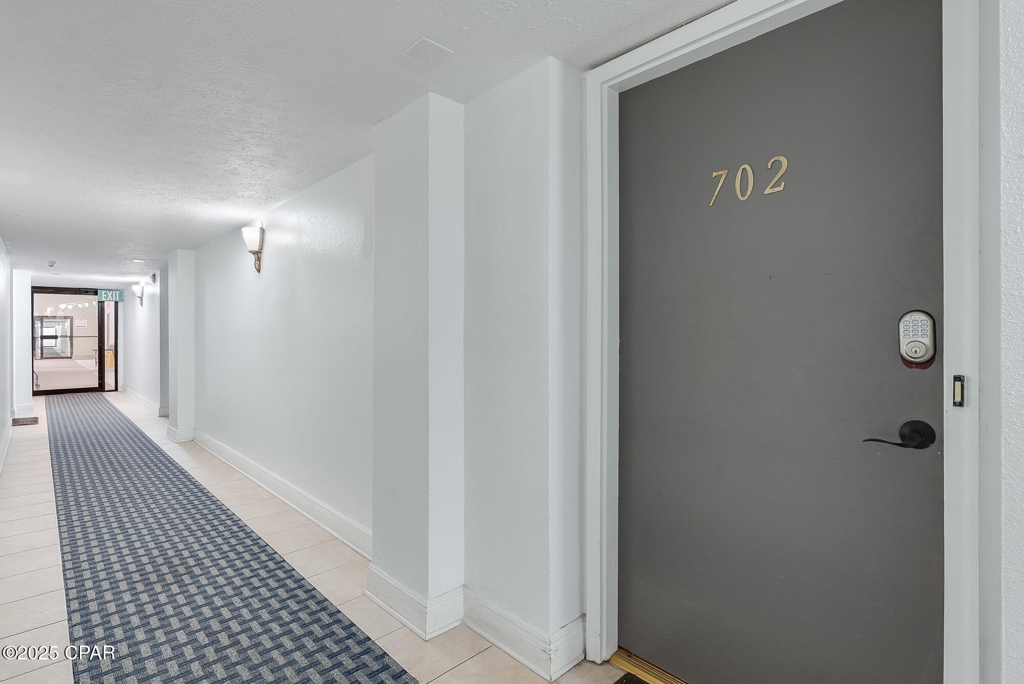 Listing photo id 43 for 23223 Front Beach Road 702