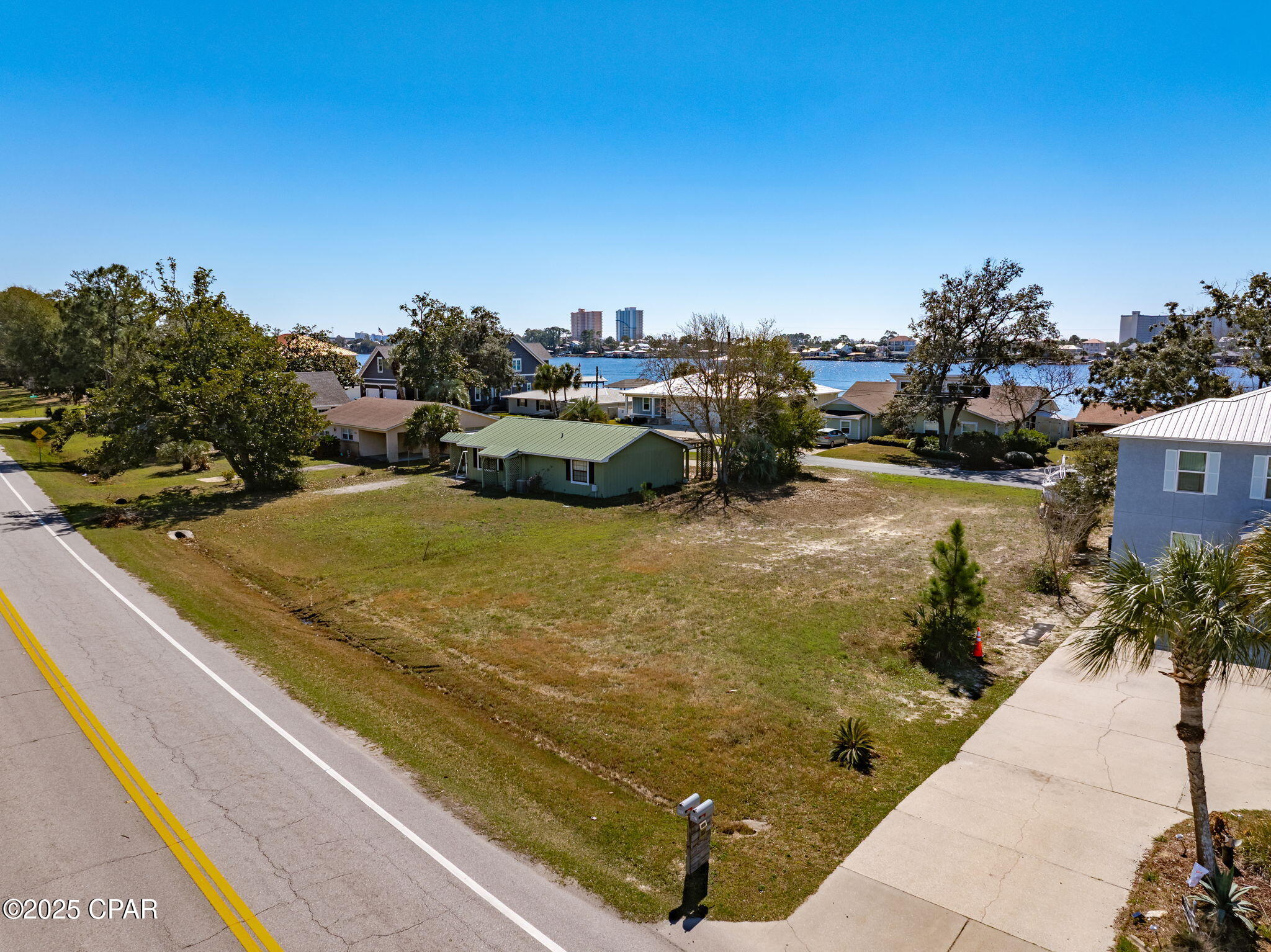 Image 10 For 6401 N Lagoon Drive