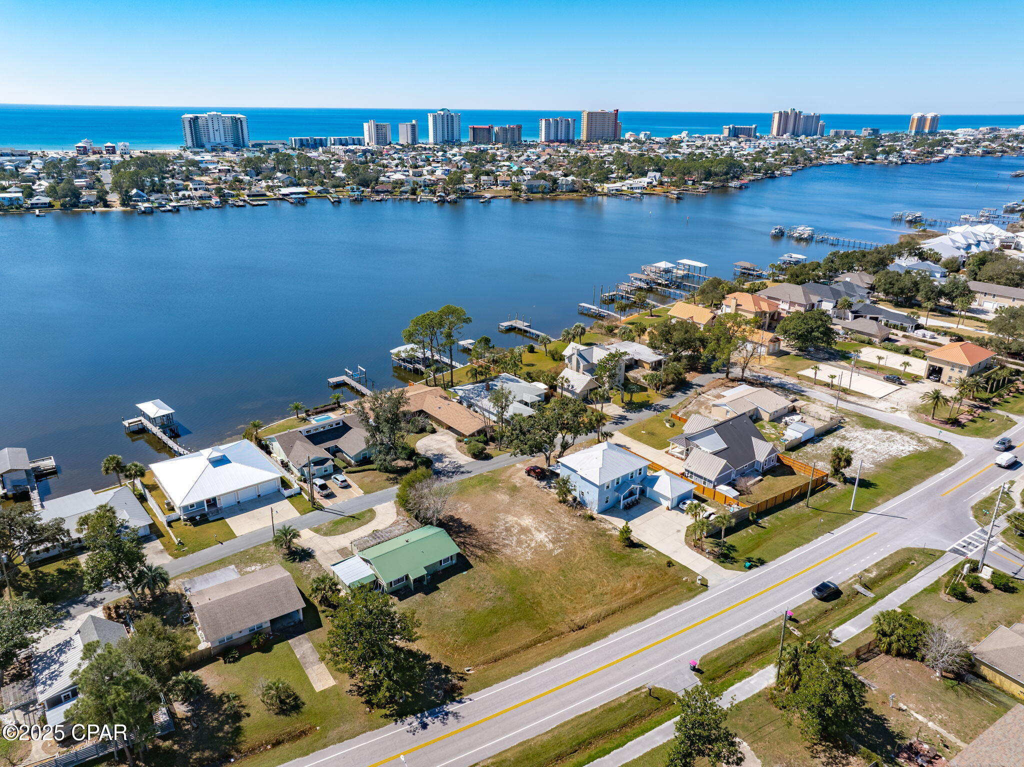 Image 4 For 6401 N Lagoon Drive