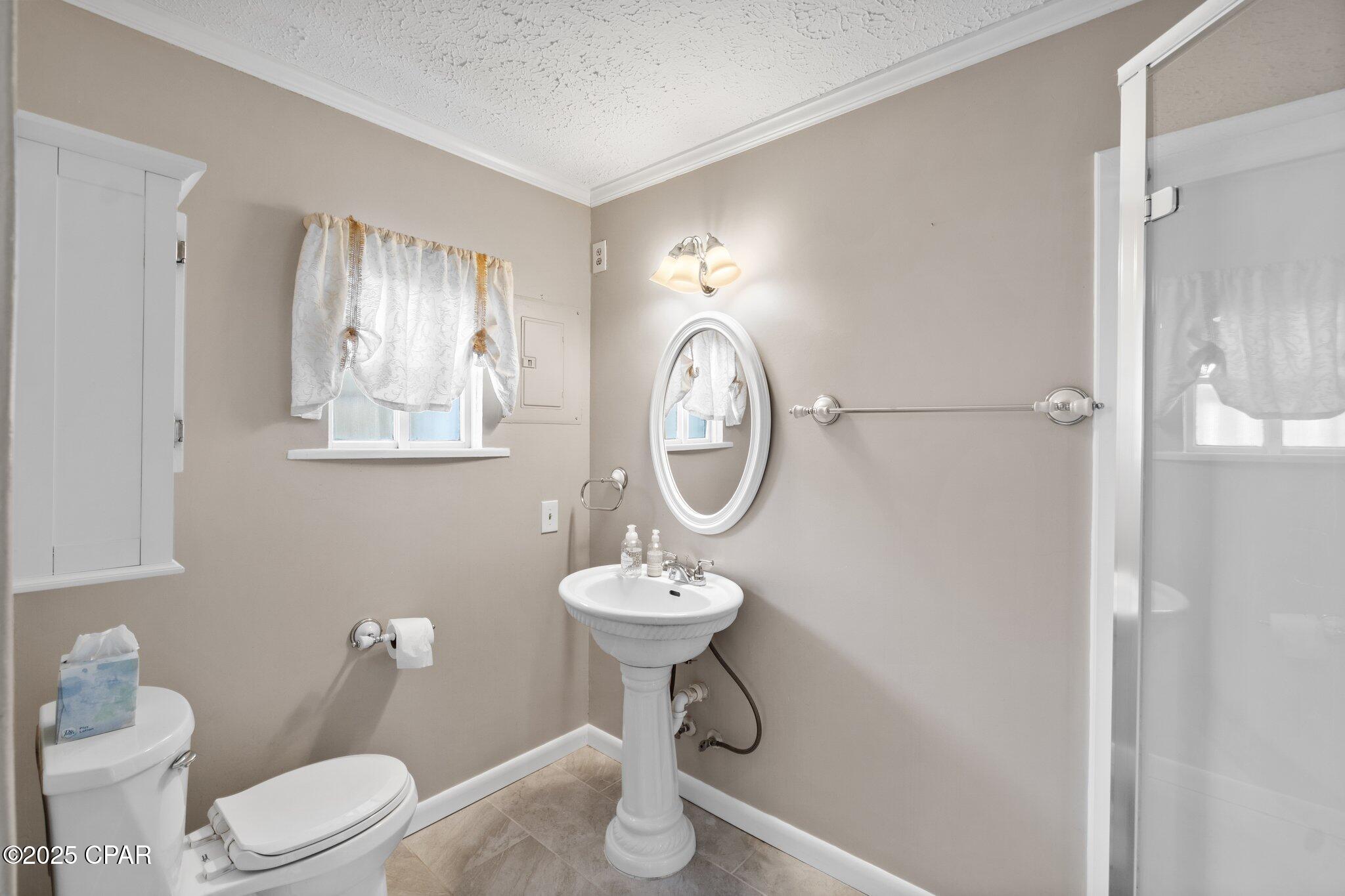 Image 26 For 2200 9th Street