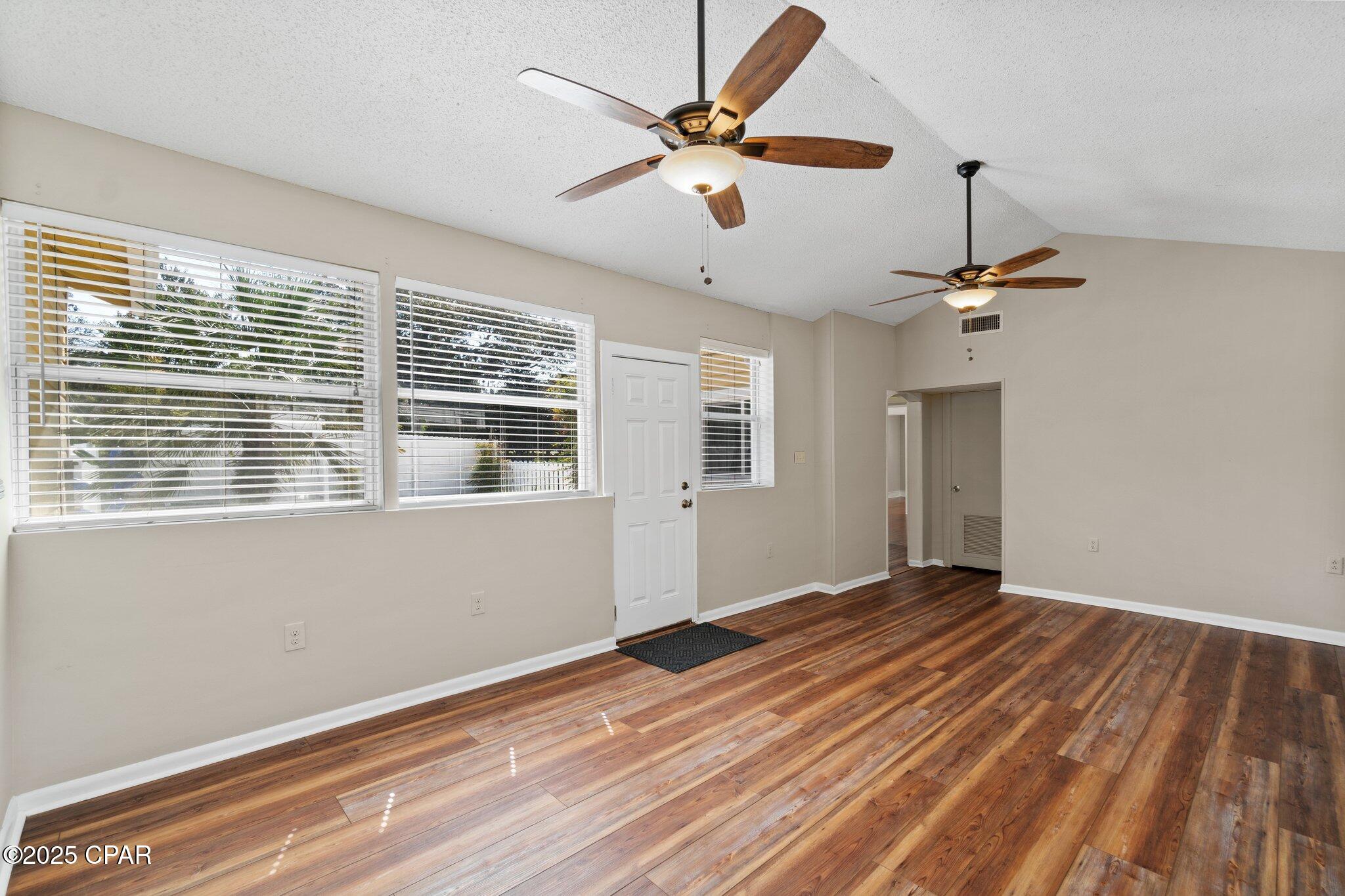 Image 32 For 2200 9th Street