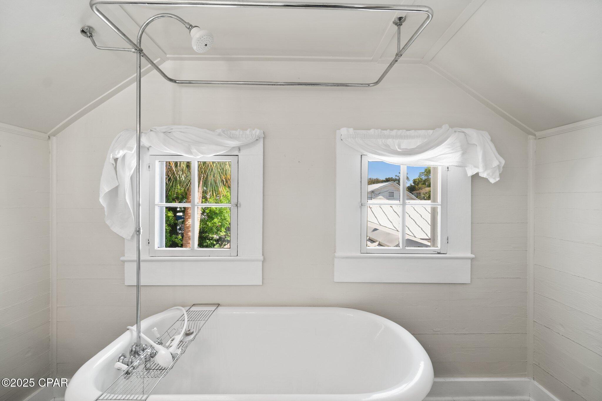 Image 47 For 2200 9th Street