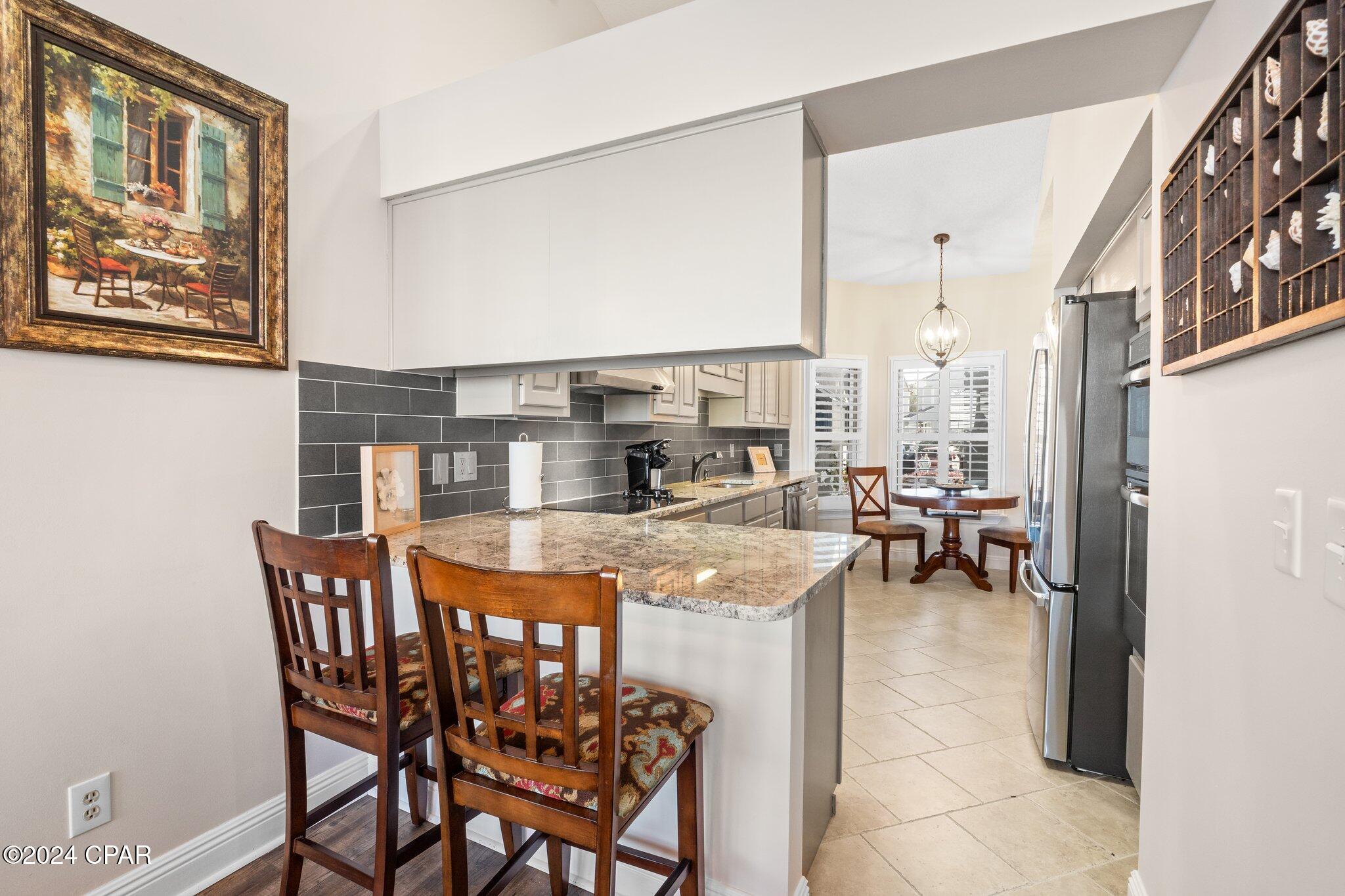 Listing photo id 19 for 4620 Bay Point Road 1018