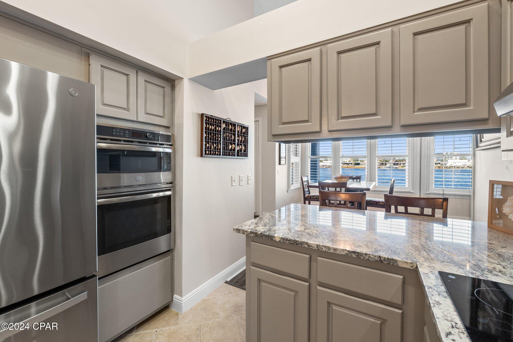Listing photo id 20 for 4620 Bay Point Road 1018