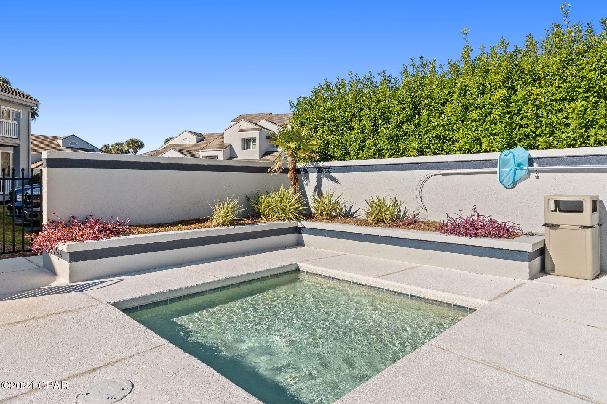 Listing photo id 55 for 4620 Bay Point Road 1018