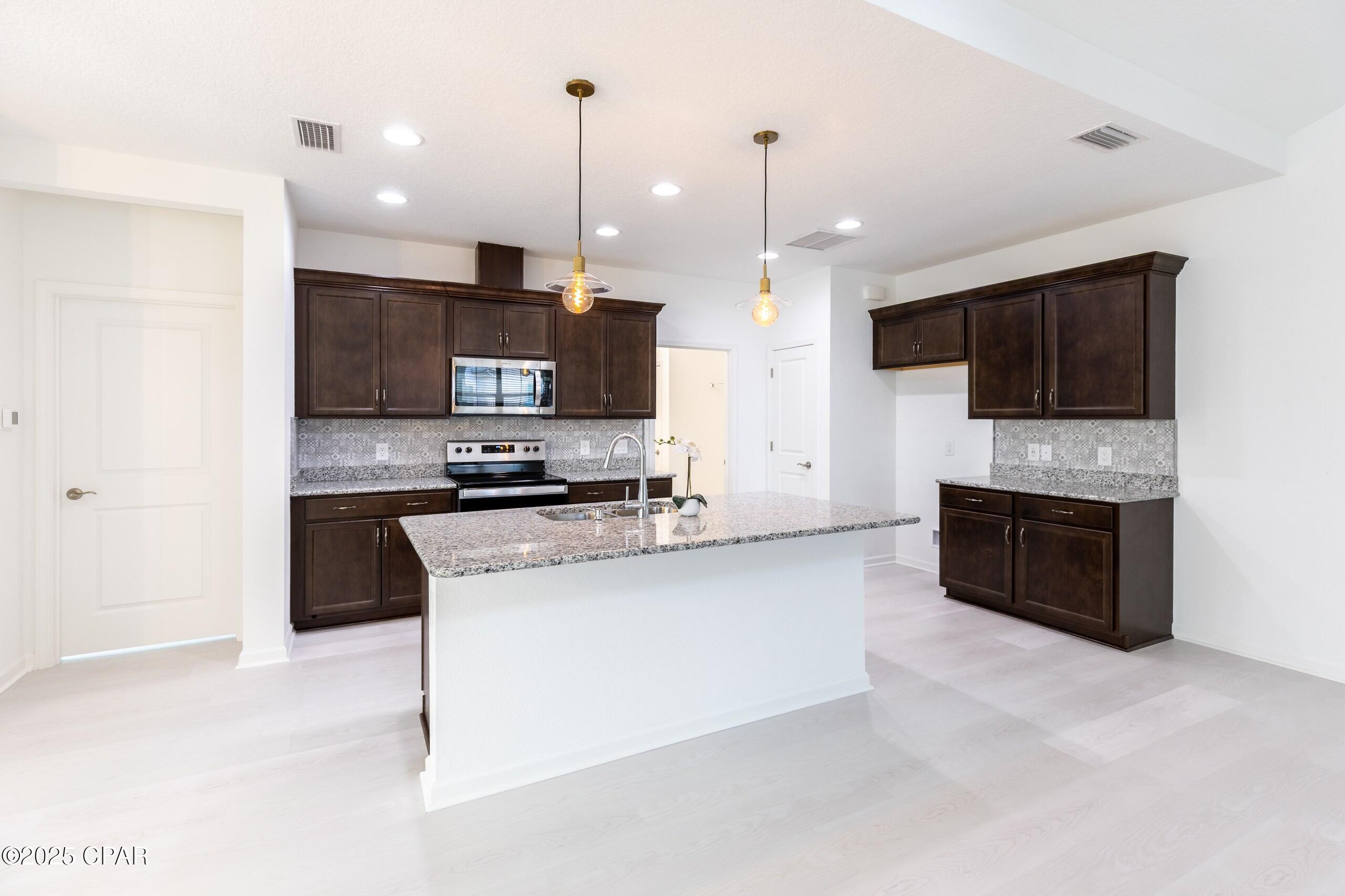 Image 24 For 9254 Cool Breeze Drive