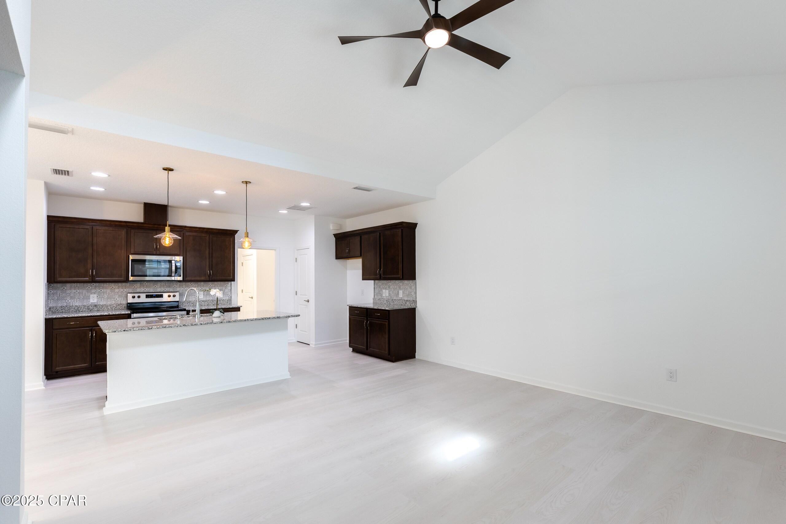 Image 4 For 9254 Cool Breeze Drive