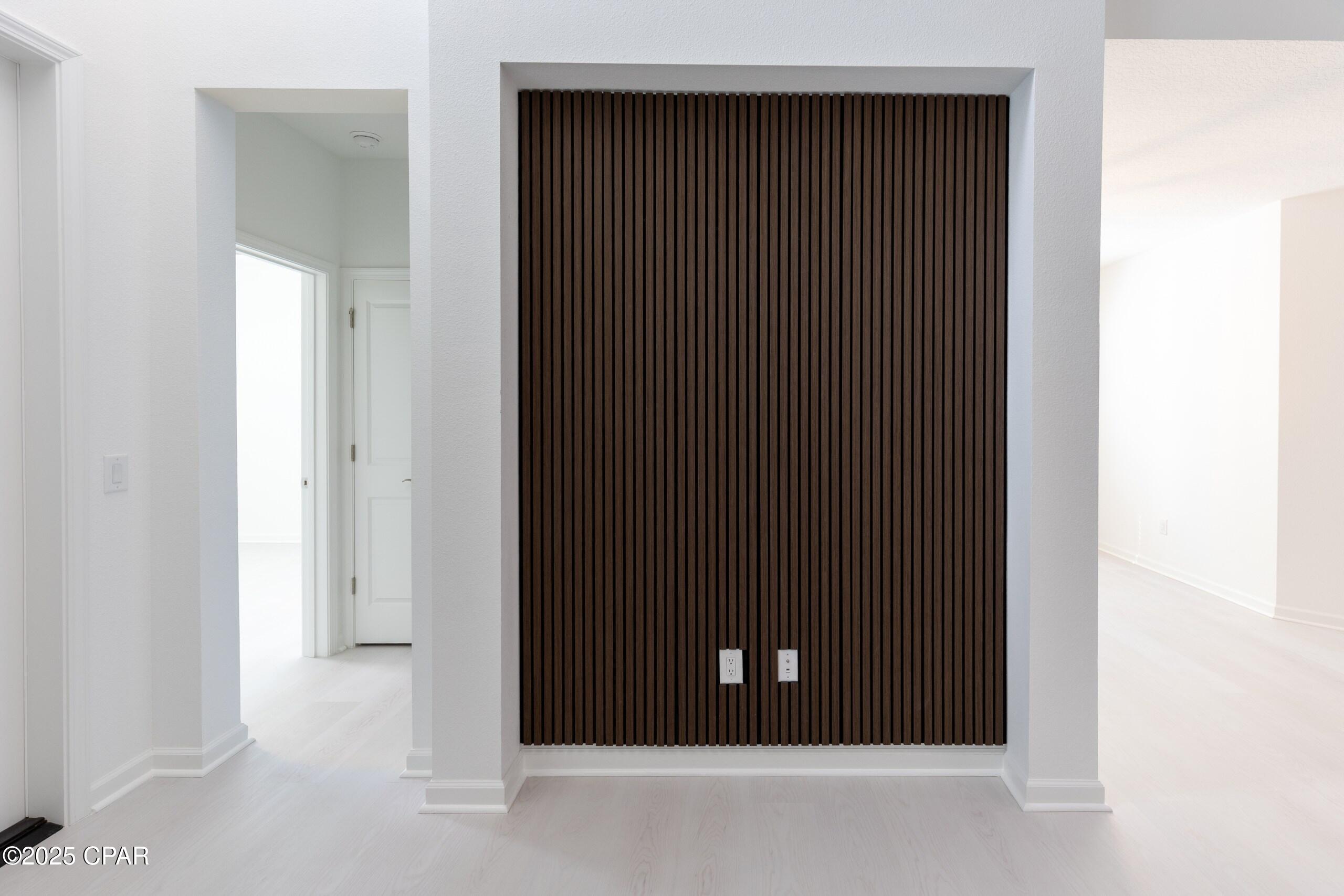 Image 7 For 9254 Cool Breeze Drive