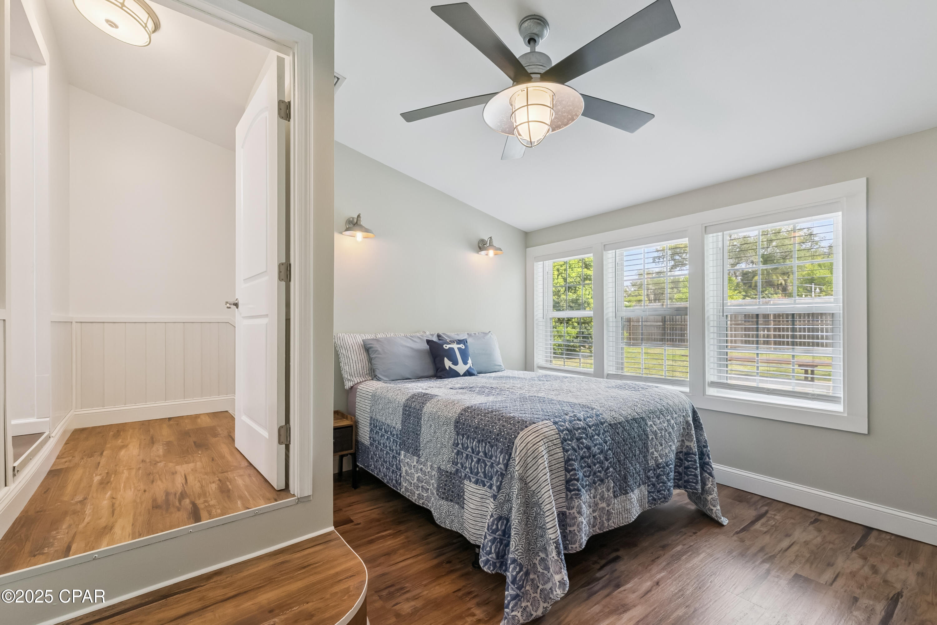 Image 19 For 605 2nd Place