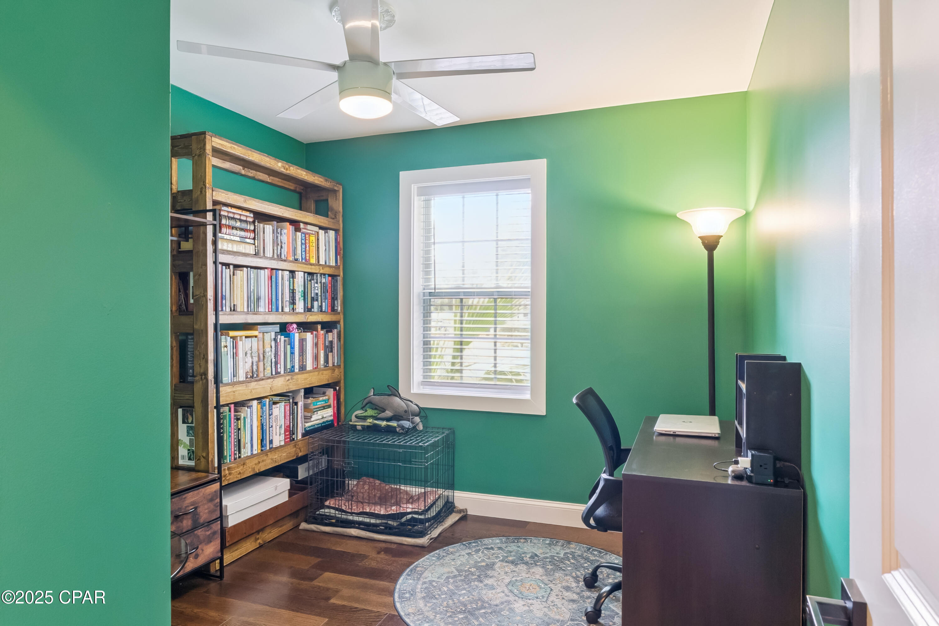 Image 28 For 605 2nd Place