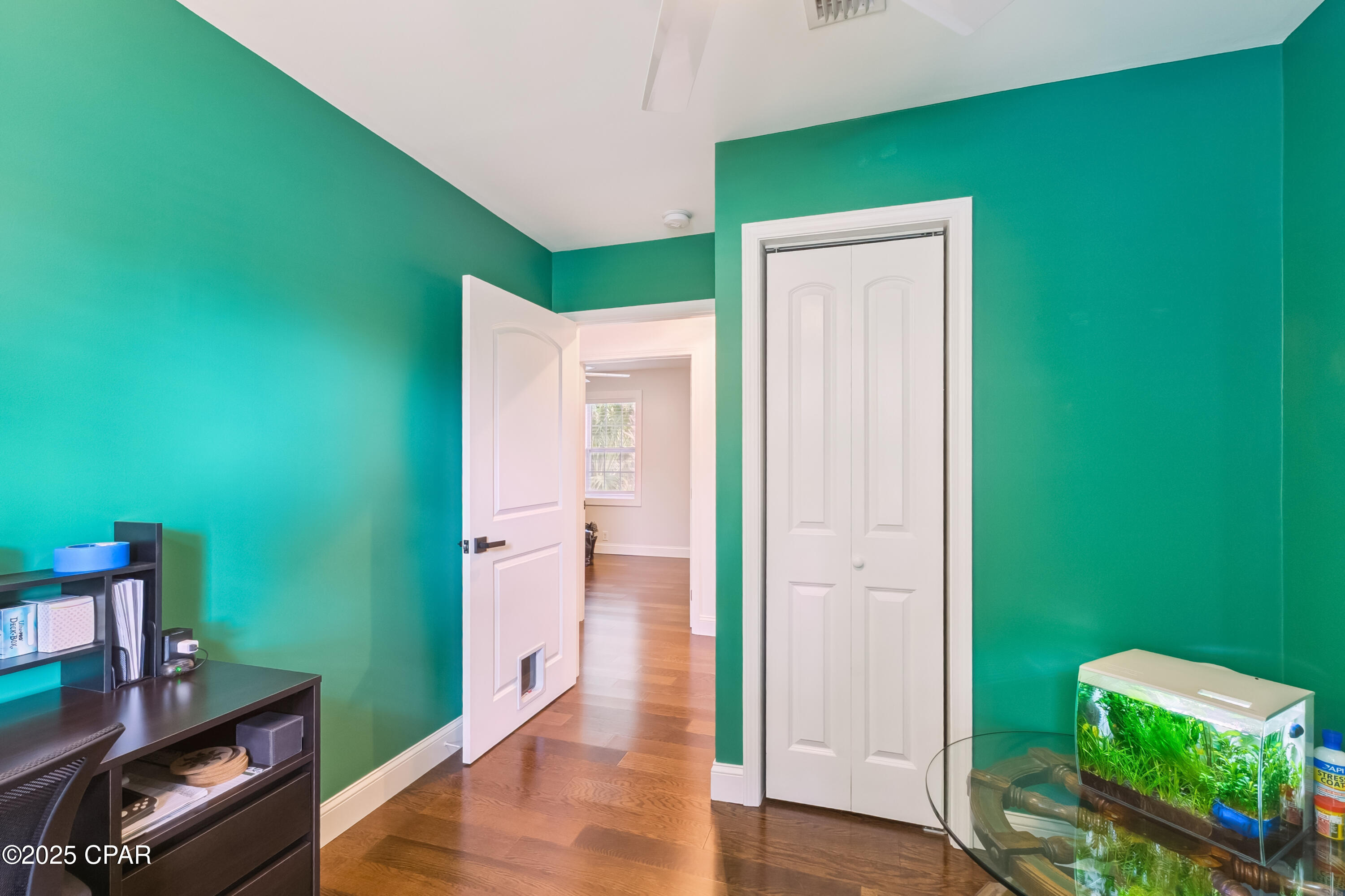 Image 29 For 605 2nd Place