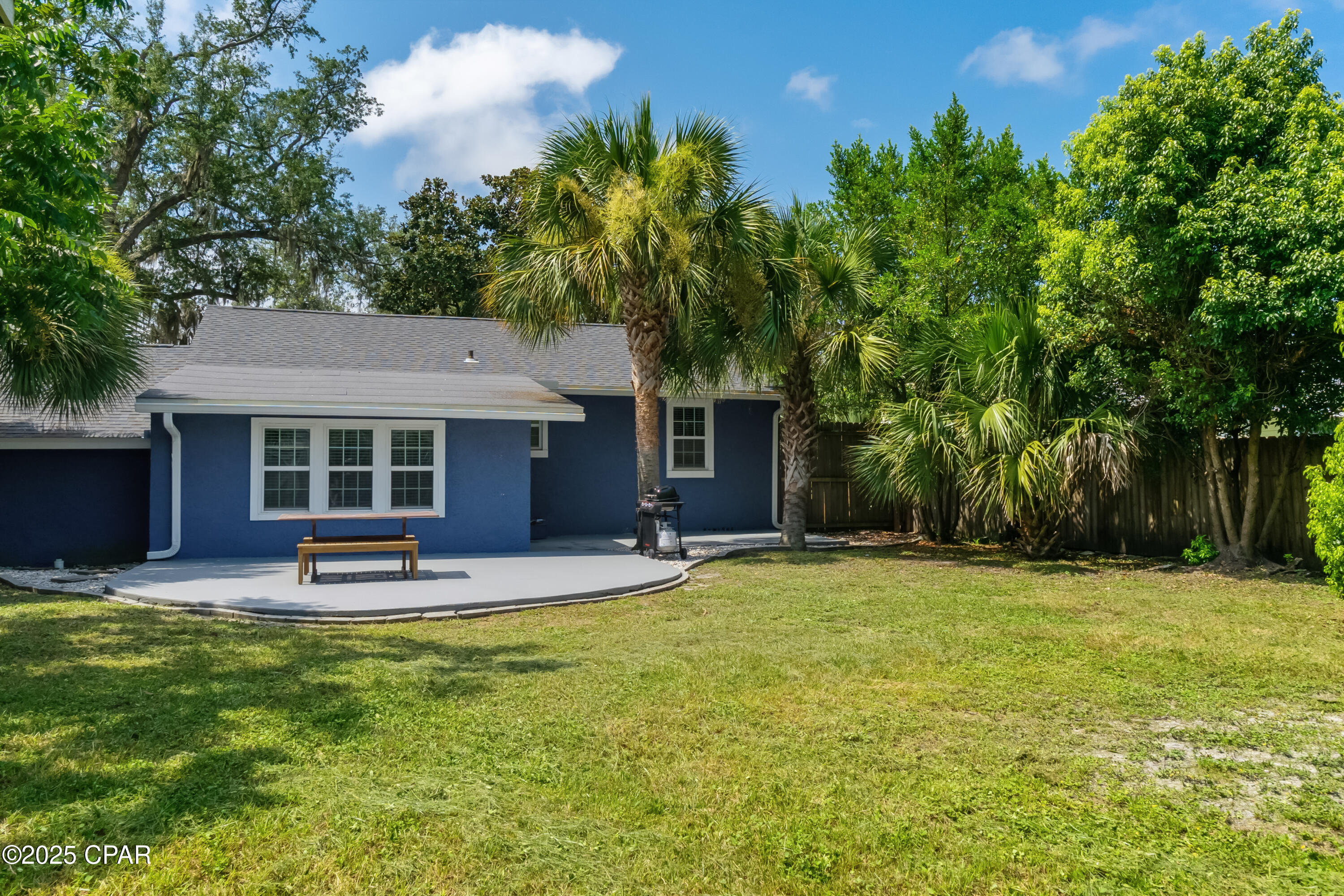 Image 32 For 605 2nd Place