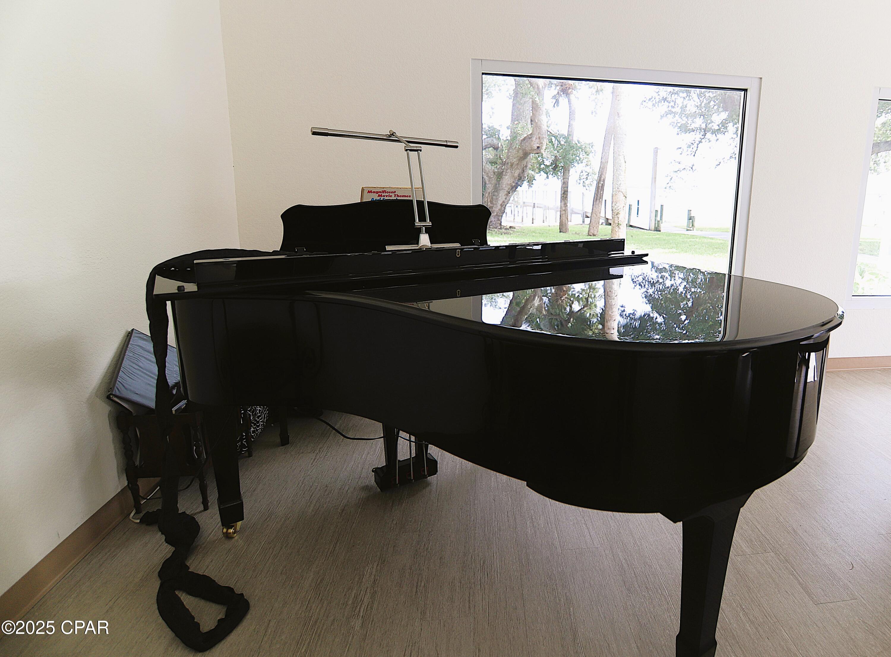 Image 32 For 100 Cherry Street 405