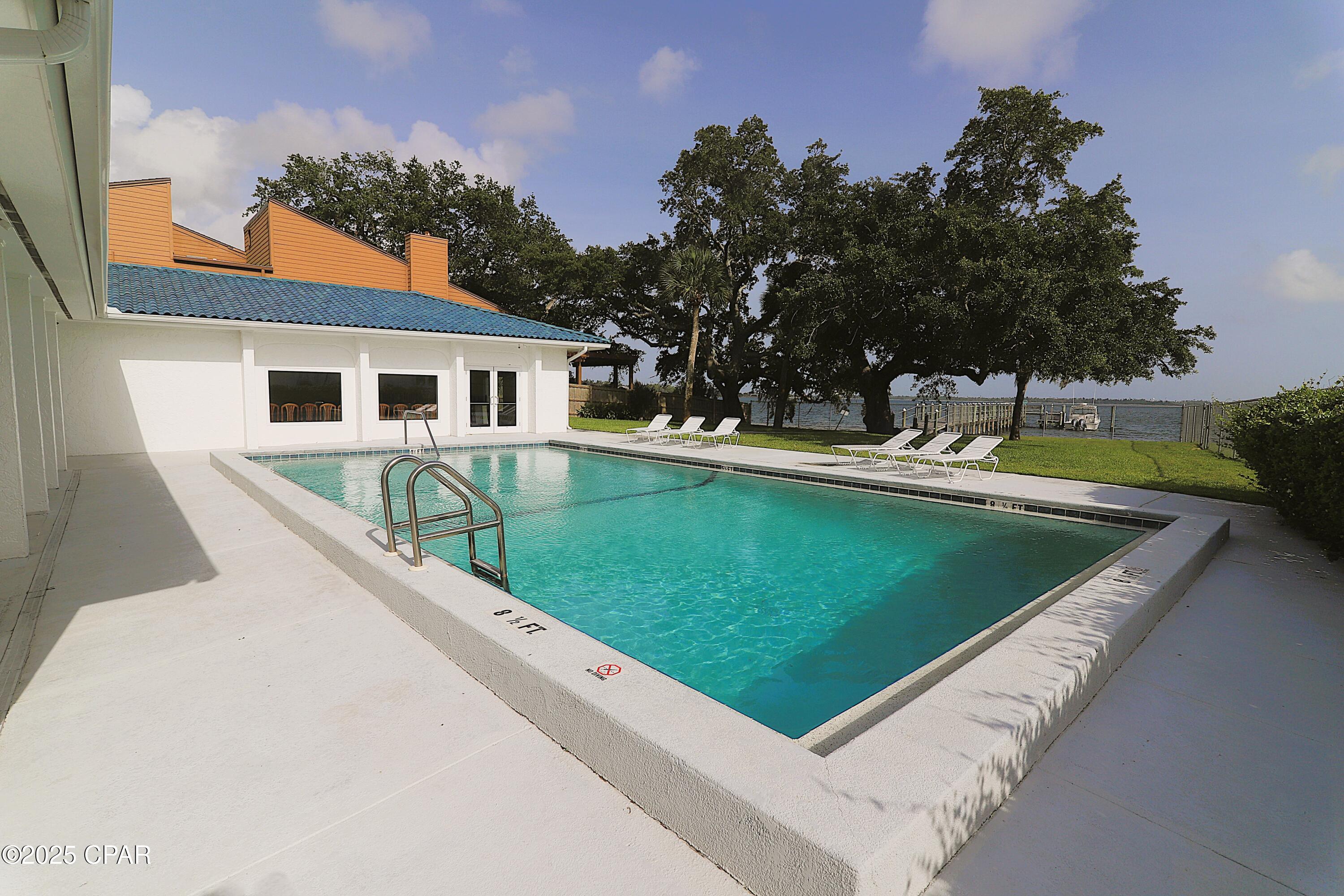 Image 33 For 100 Cherry Street 405