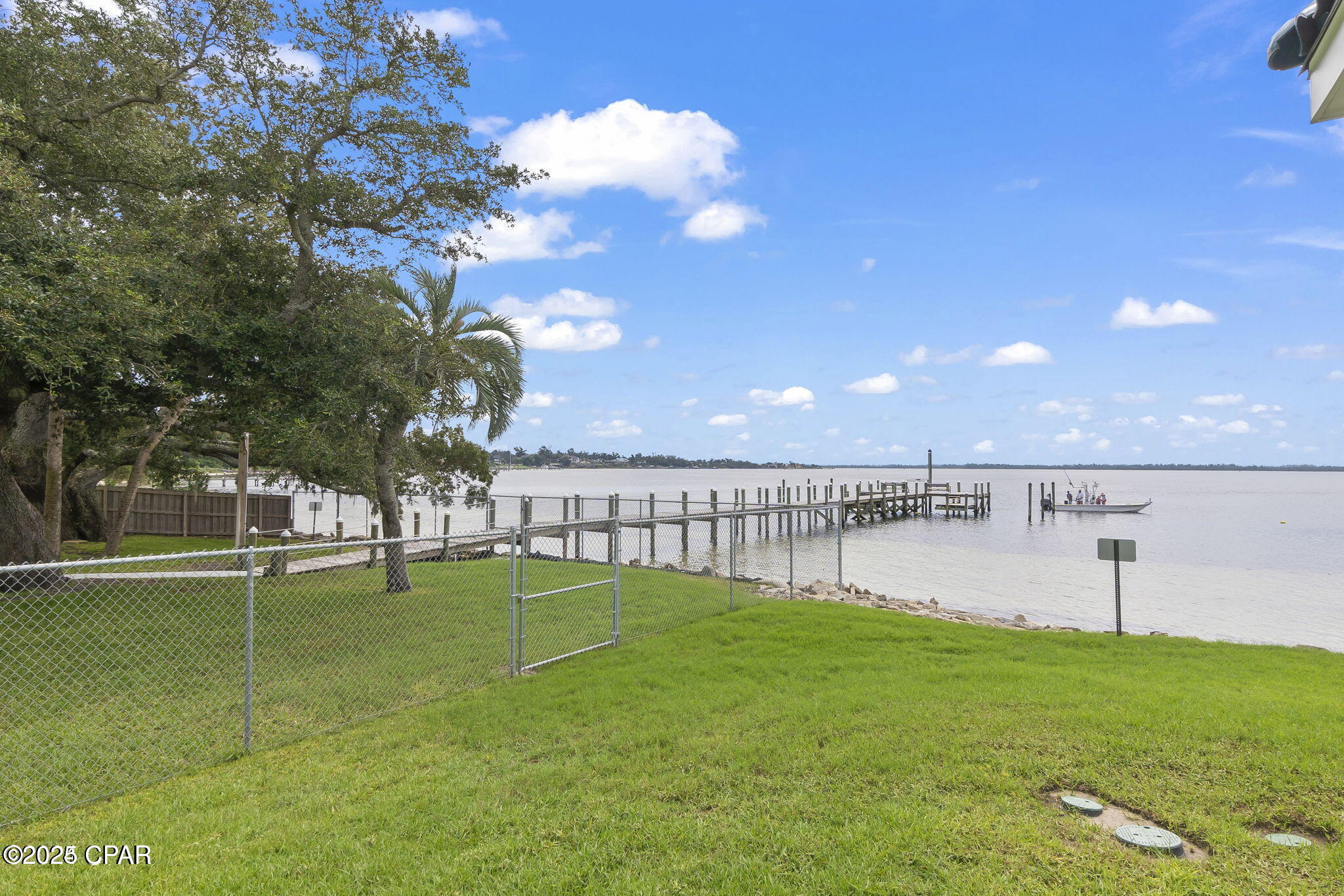 Image 36 For 100 Cherry Street 405