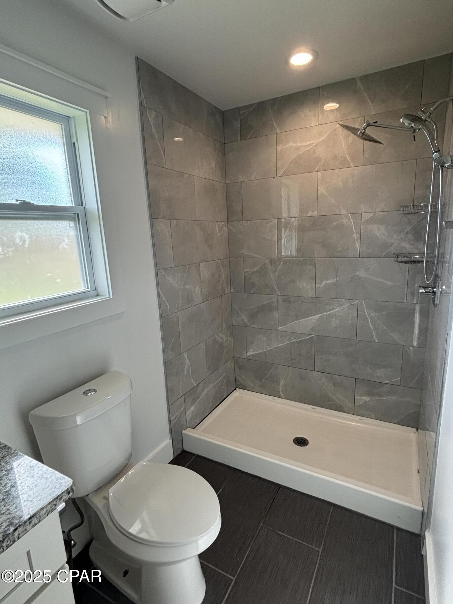 Image 11 For 1426 Tina Avenue