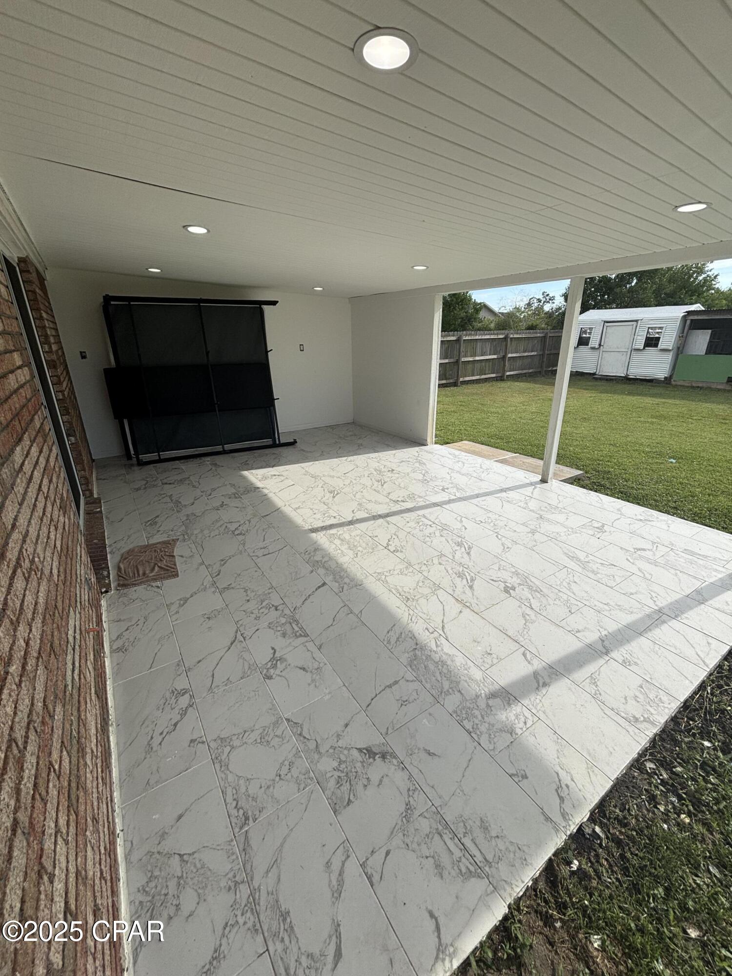 Image 12 For 1426 Tina Avenue