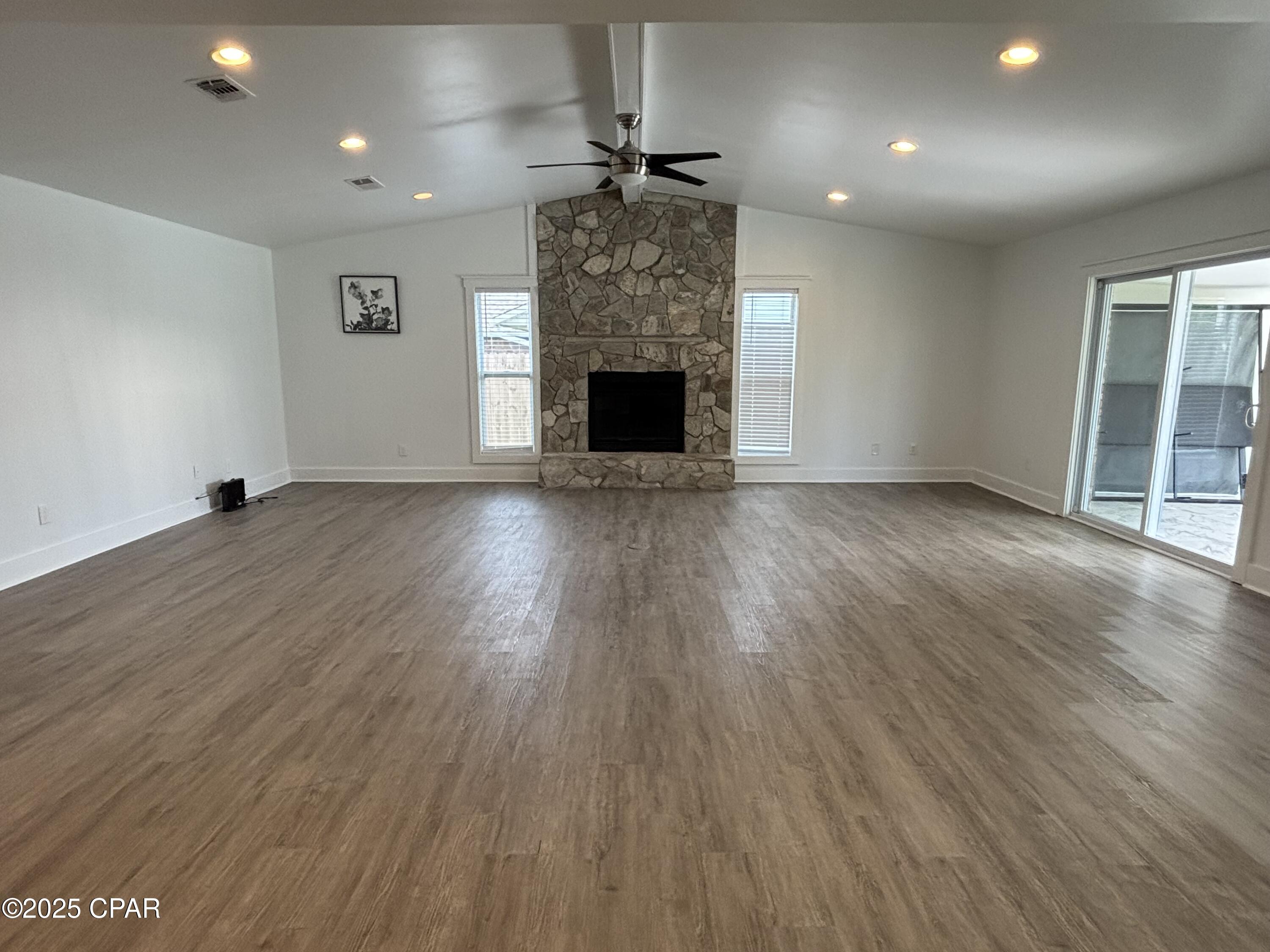 Image 3 For 1426 Tina Avenue