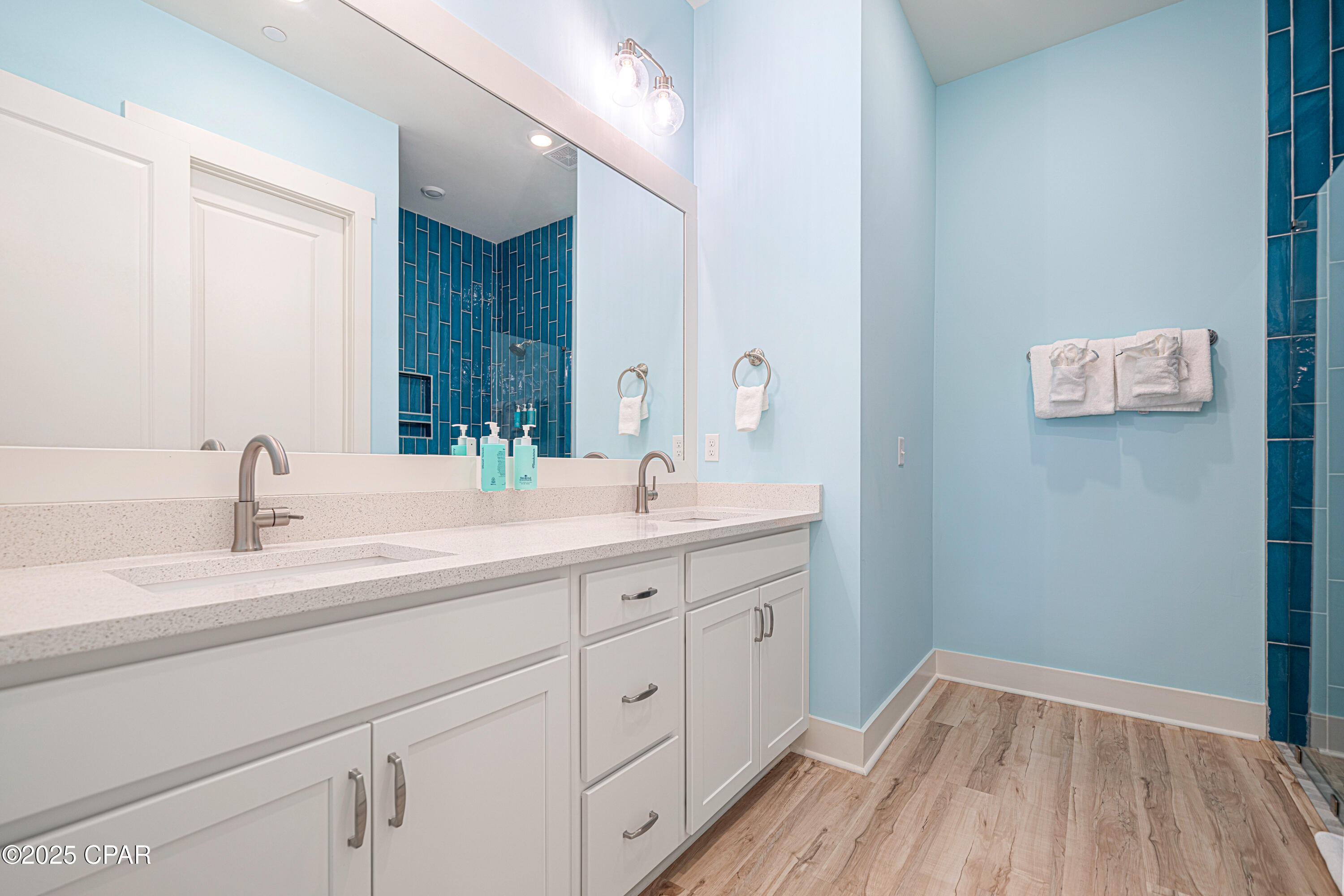 Image 40 For 105 Paradise Found Circle