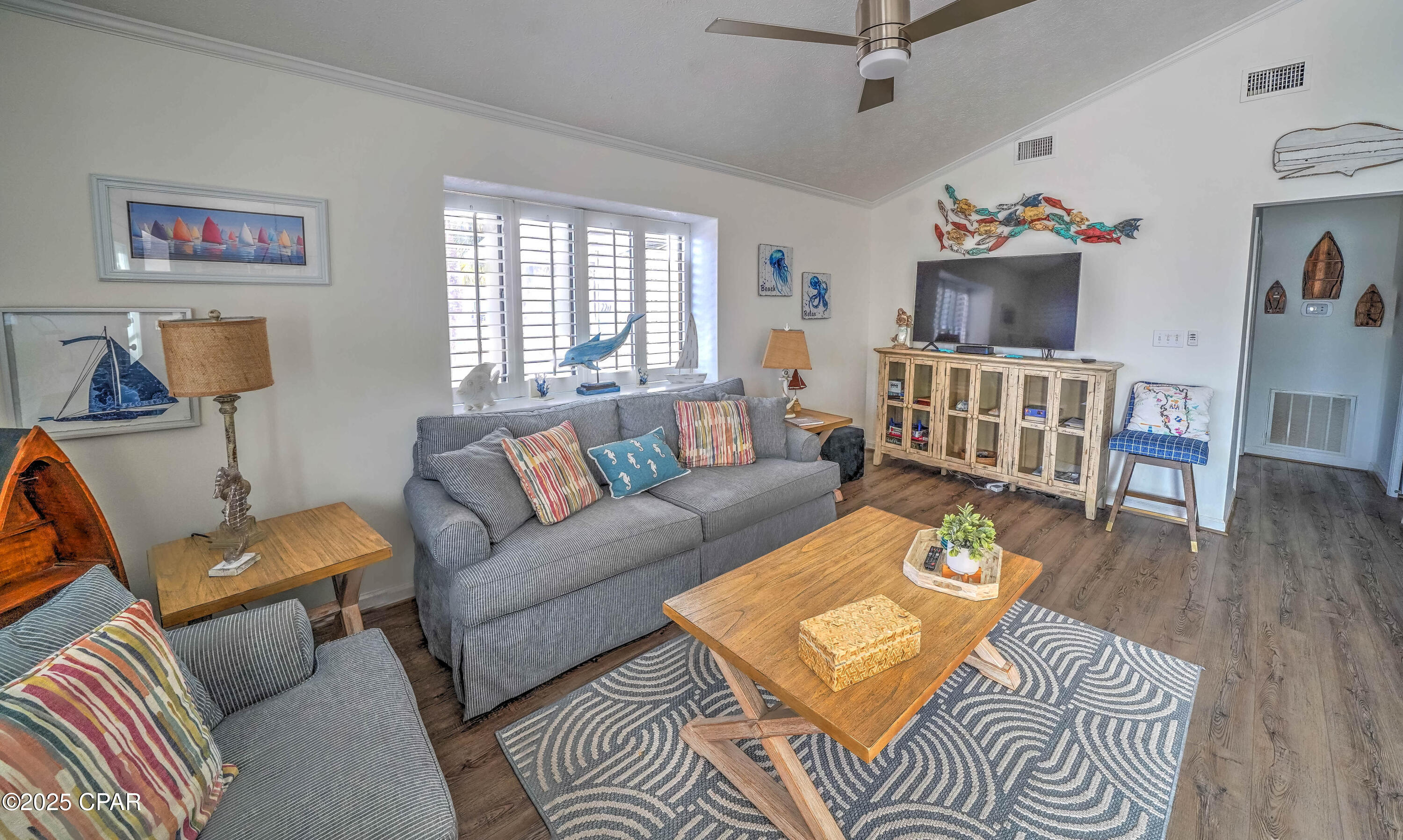 Image 3 For 219 Squid Lane