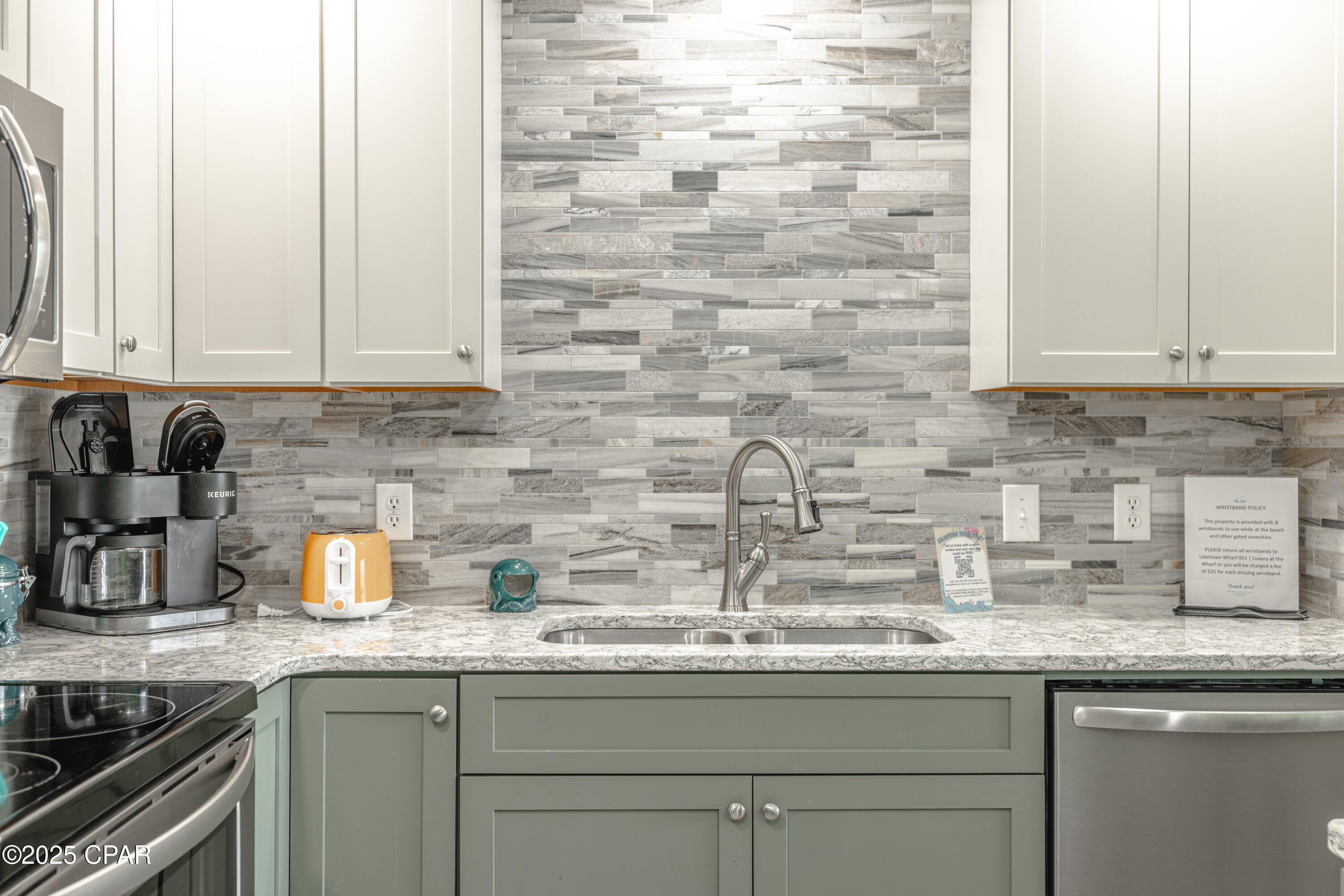 Image 13 For 9860 Thomas Drive 911